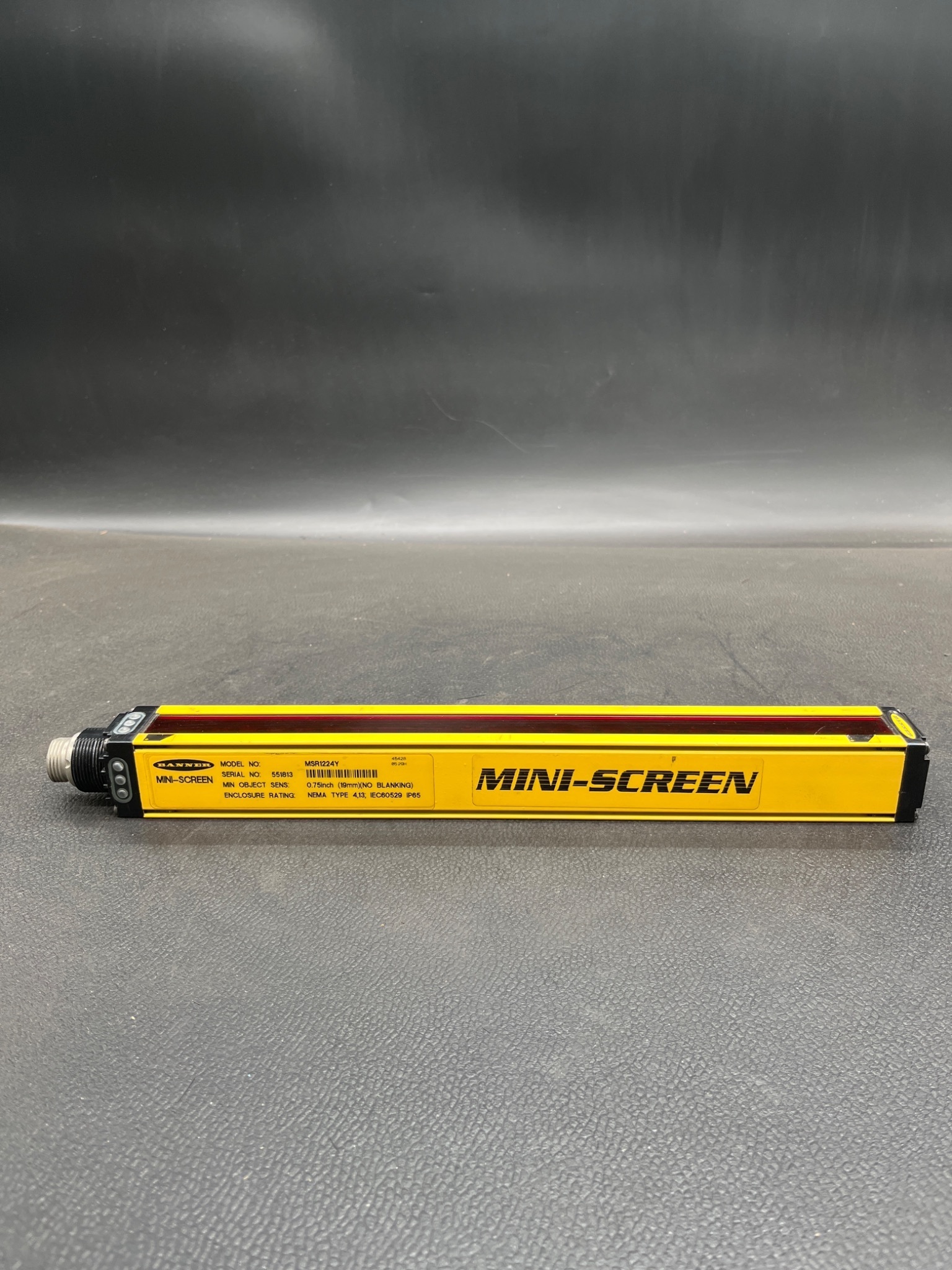 BANNER MSR1224Y Mini‑Screen Light Curtain Receiver (305mm) USED 0