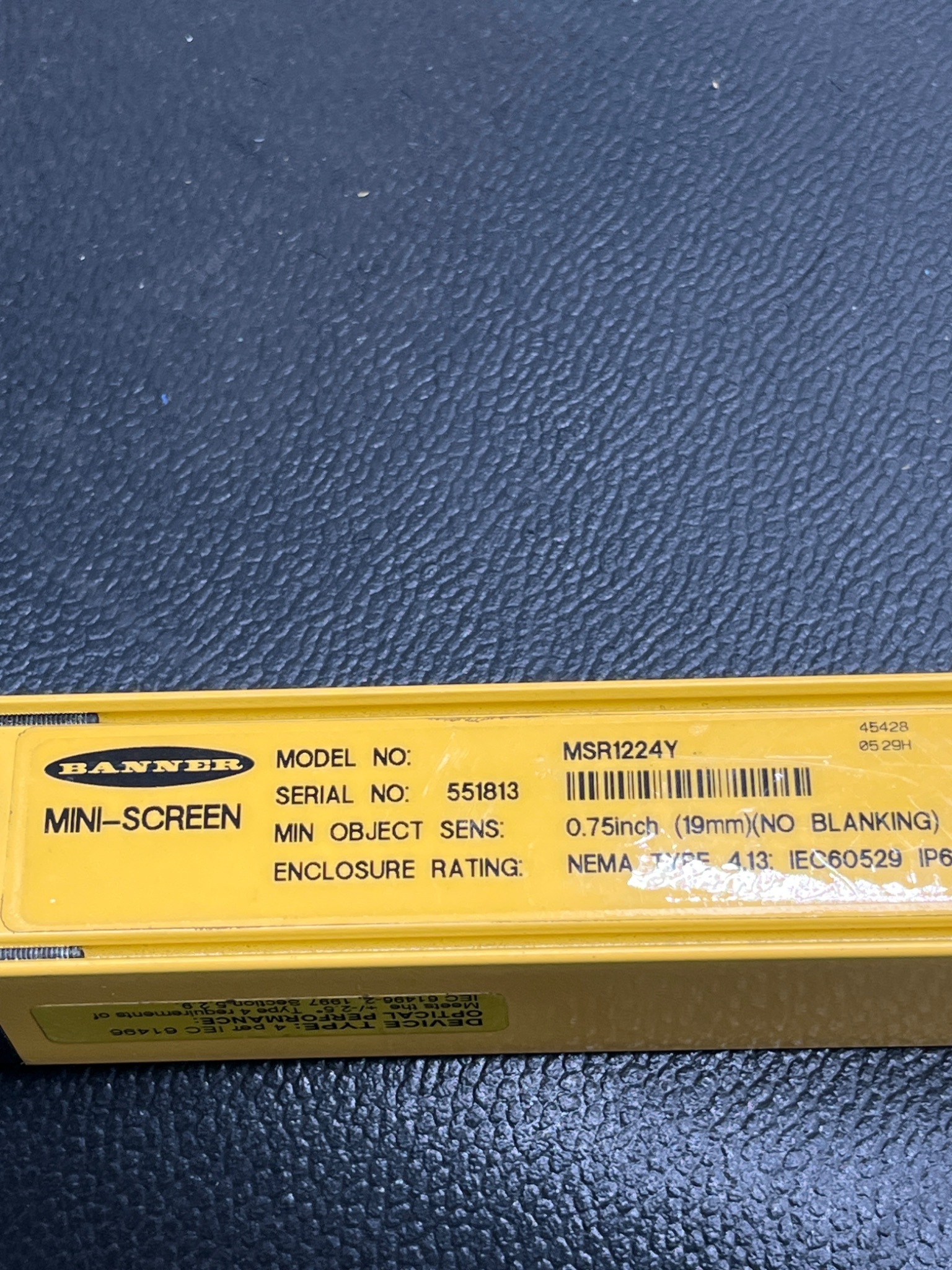 BANNER MSR1224Y Mini‑Screen Light Curtain Receiver (305mm) USED 4