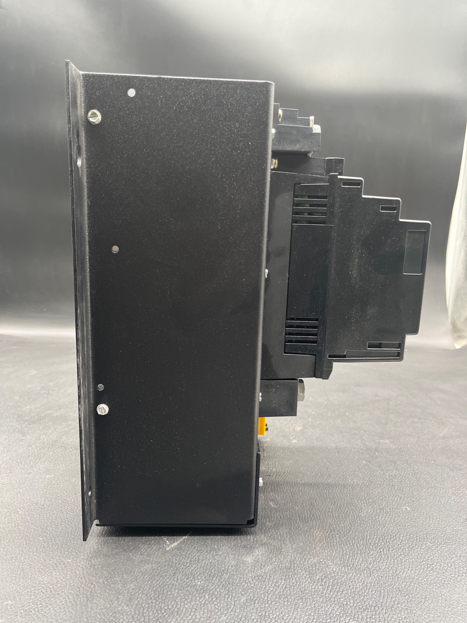 ALLEN BRADLEY 150‑B135NBD Solid State Controller 100HP 135A USED 3