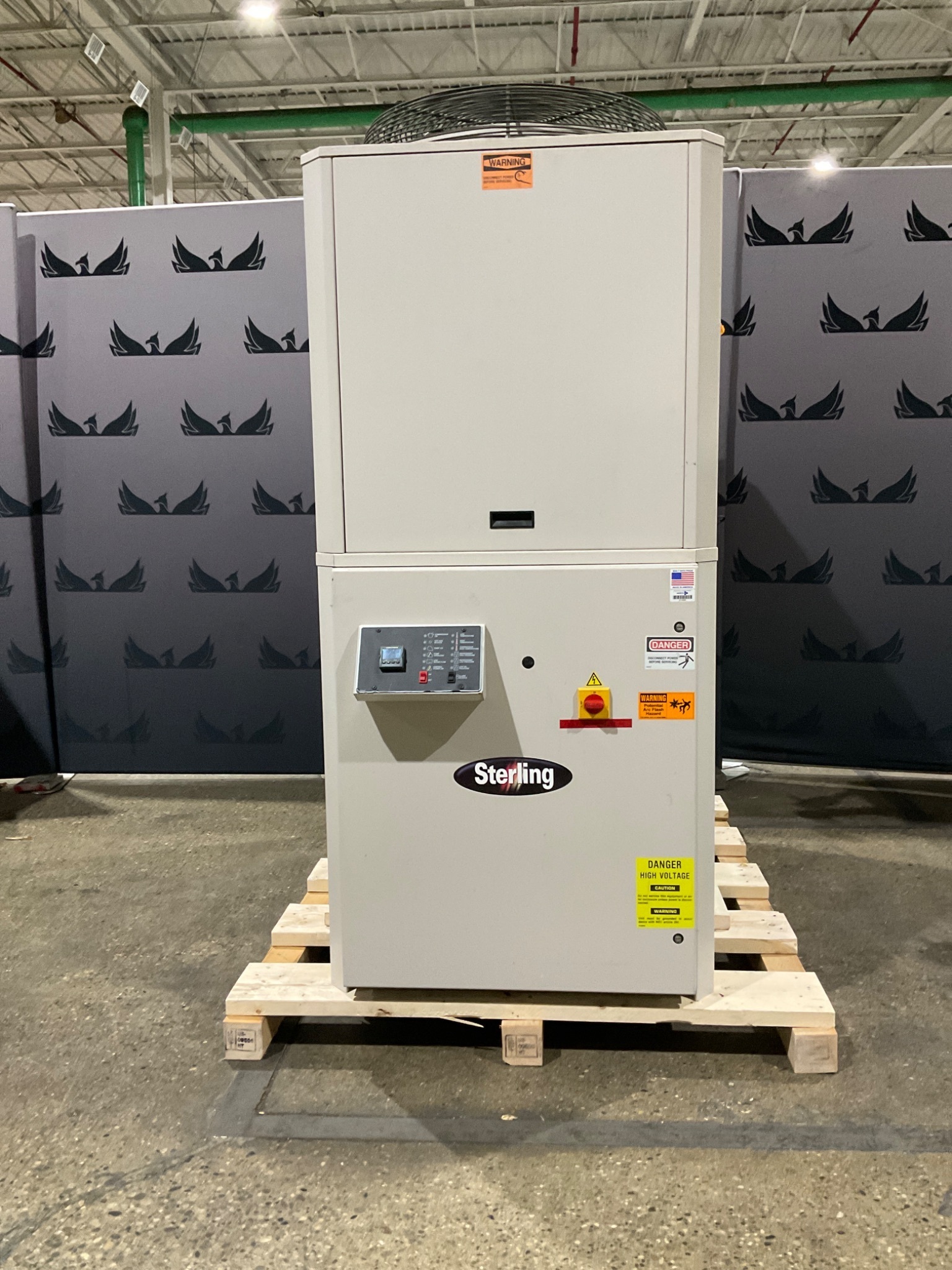 USED STERLING SMCA15 AIR-COOLED INDUSTRIAL PROCESS CHILLER 1