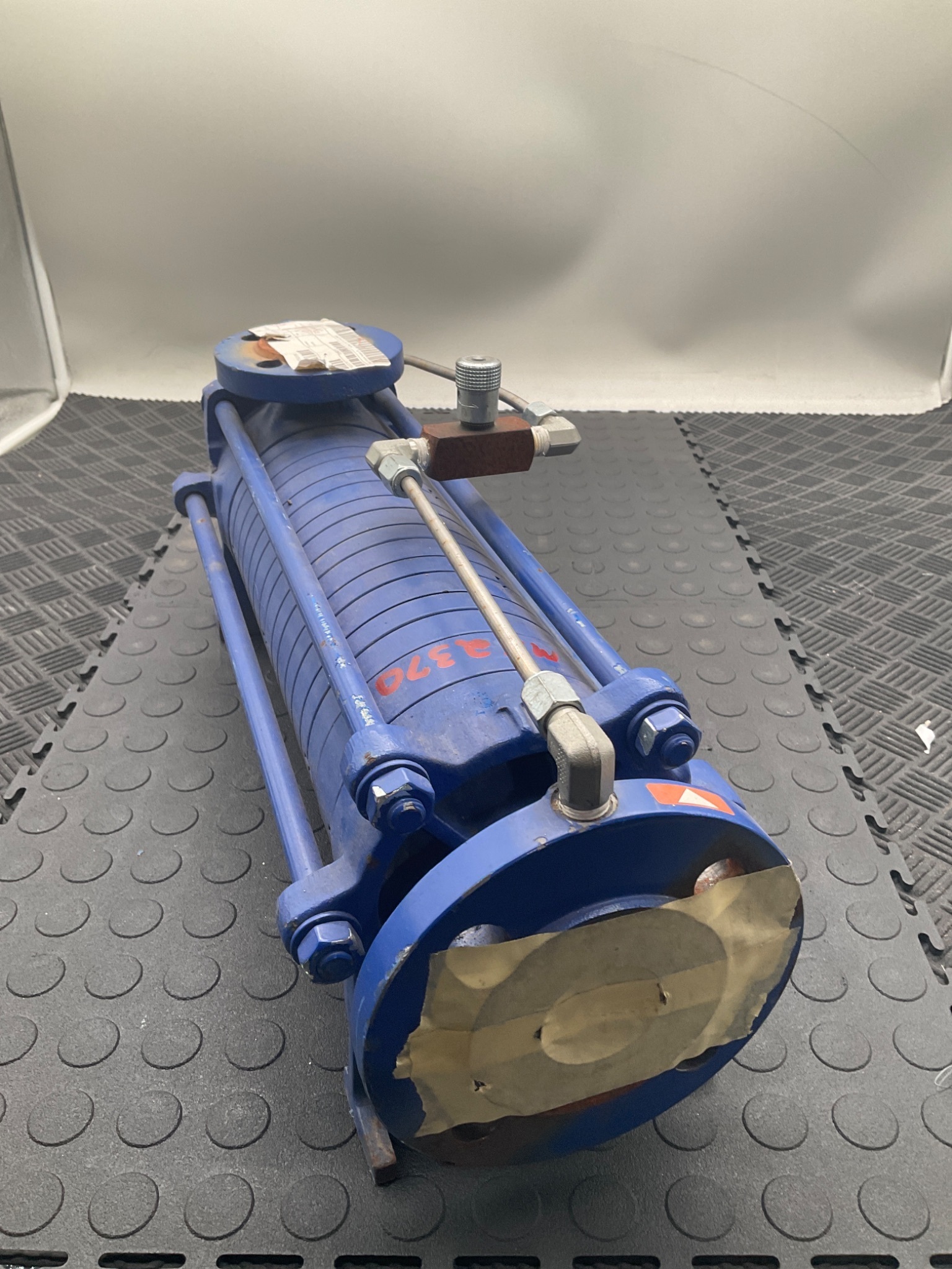 SERO SRZS117‑US‑W Multi‑Stage Channel Pump USED 2