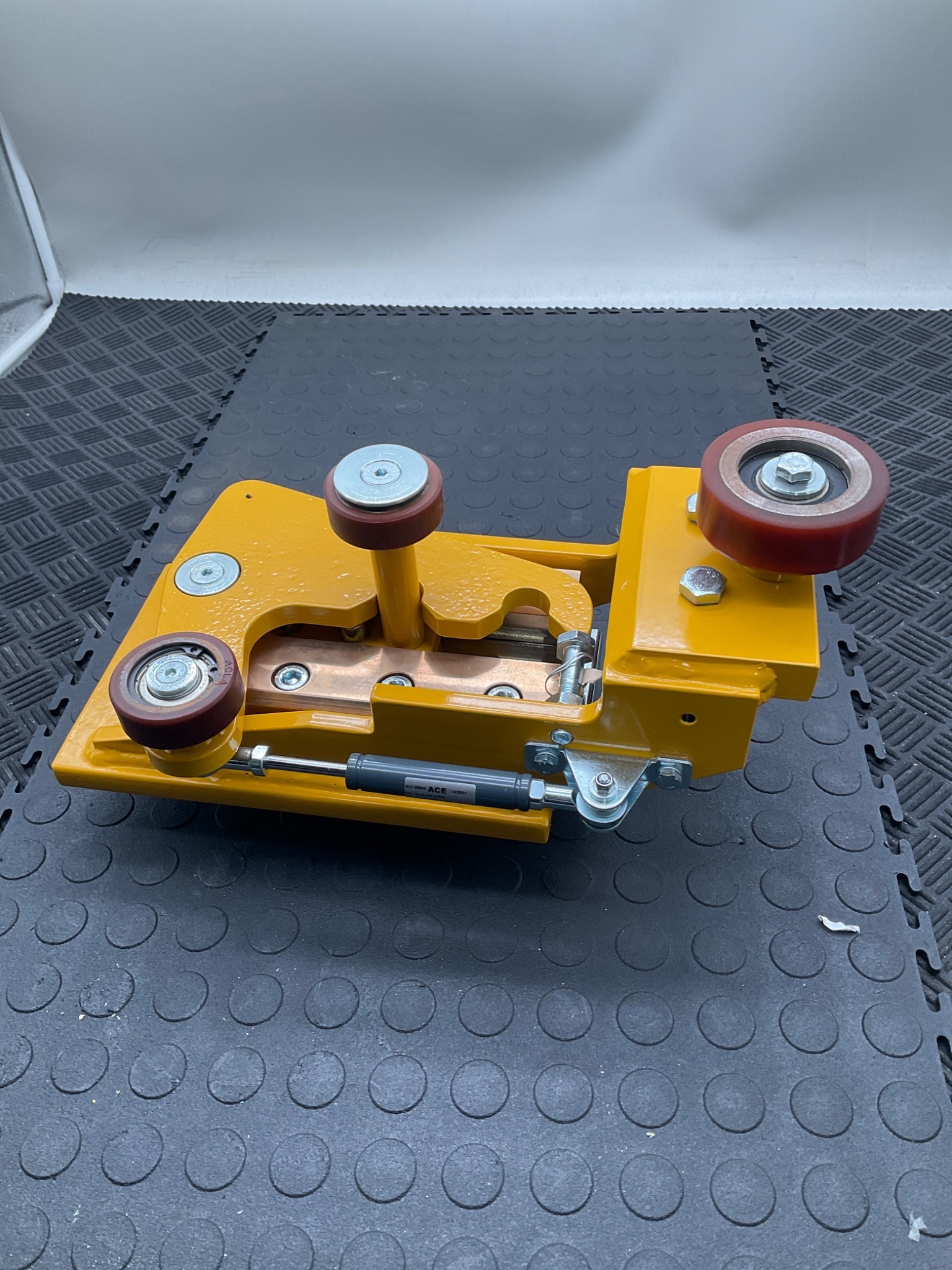 UNKNOWN Current Collector Trolley Assembly USED 0