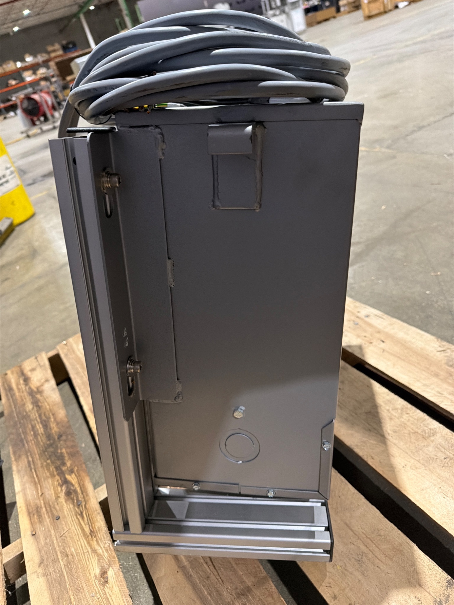 DONGAN 76‑0209SH 9 KVA Transformer 480V - 240V USED 3