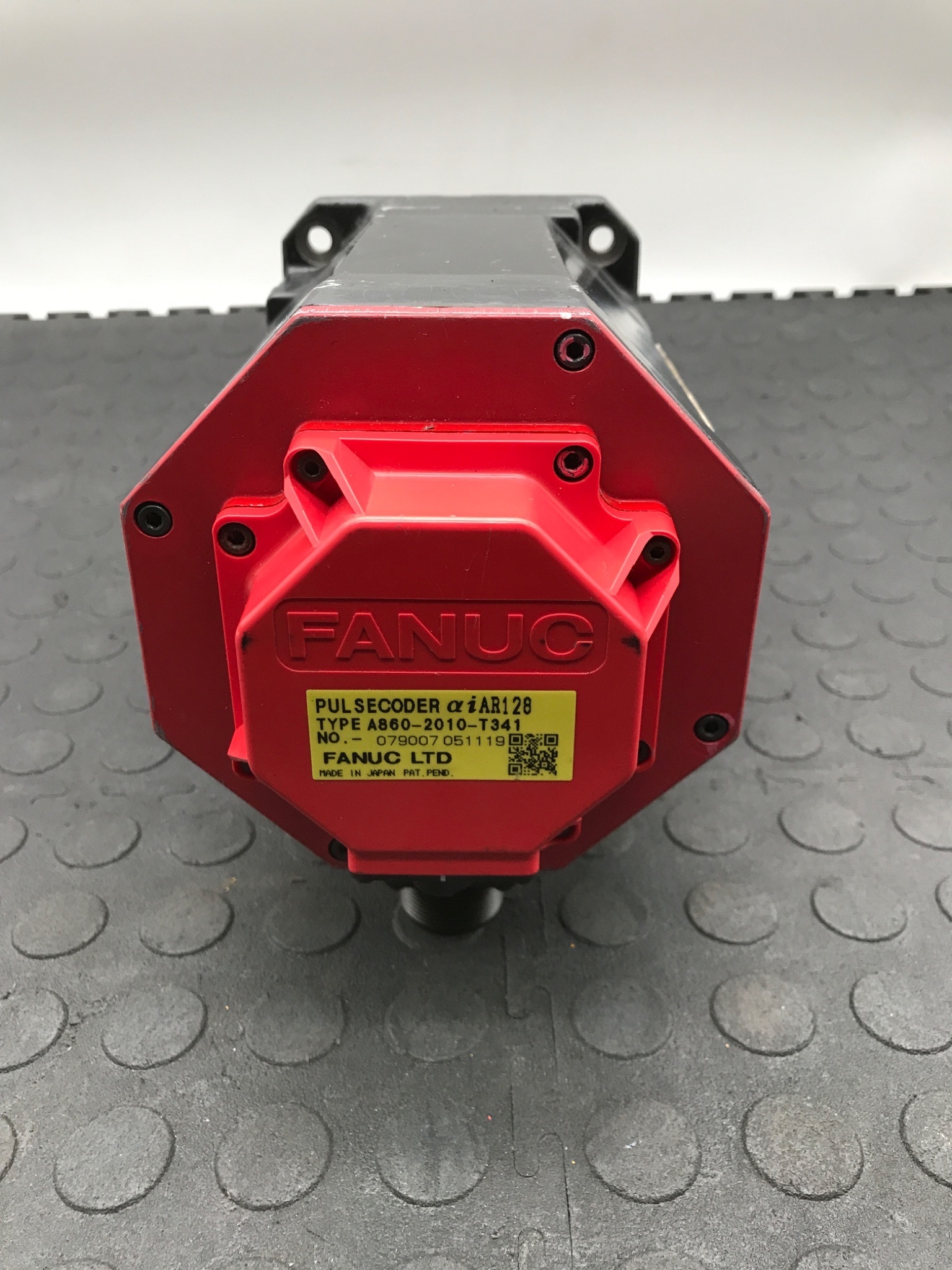 FANUC A06B‑0227‑B705‑R Alpha 8/3000I AC Servo Motor USED 3