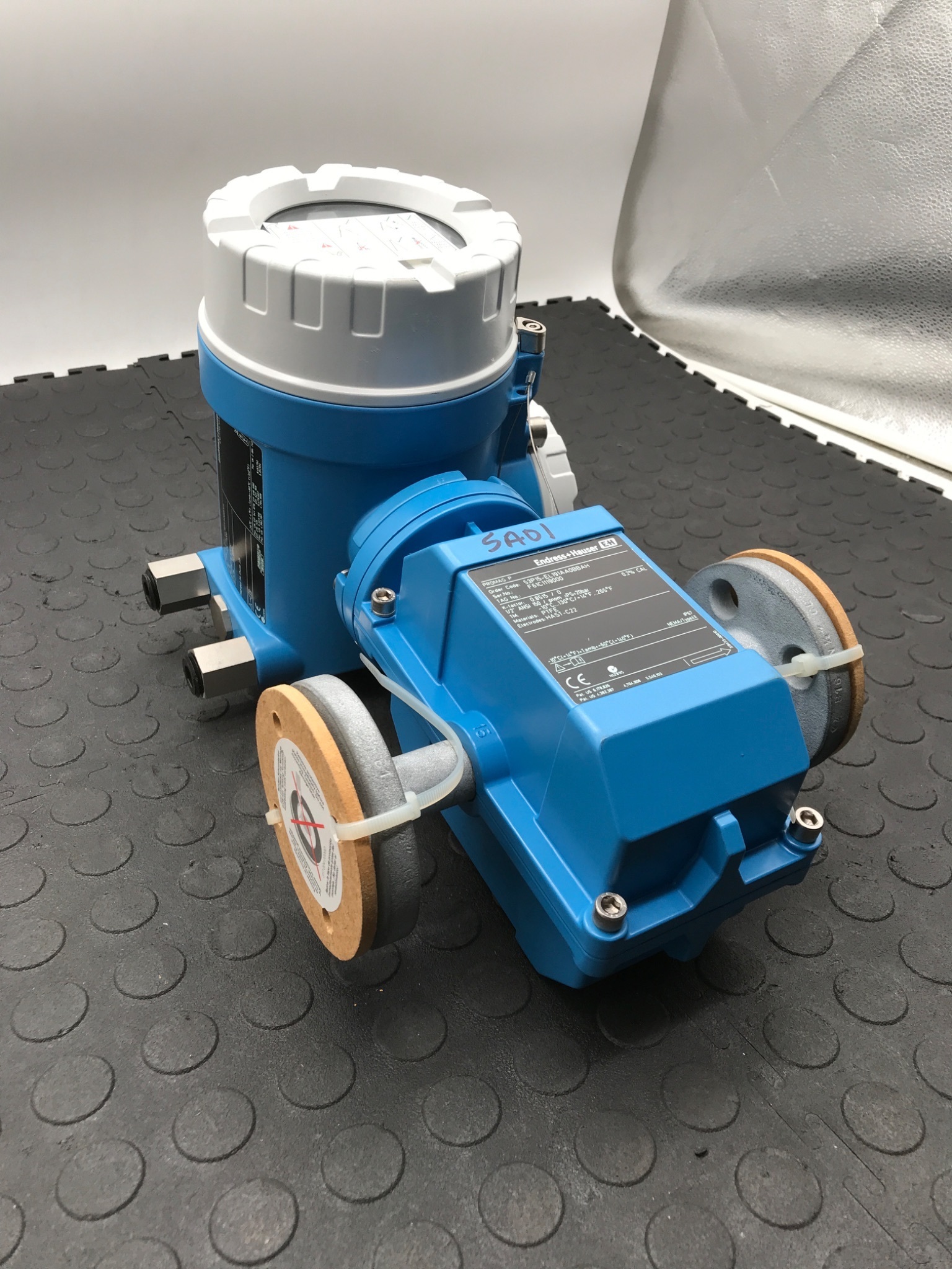 ENDRESS + HAUSER 53P15-EL191AA0BBAH PROMAG P Electromagnetic Flow Meter NEW 2