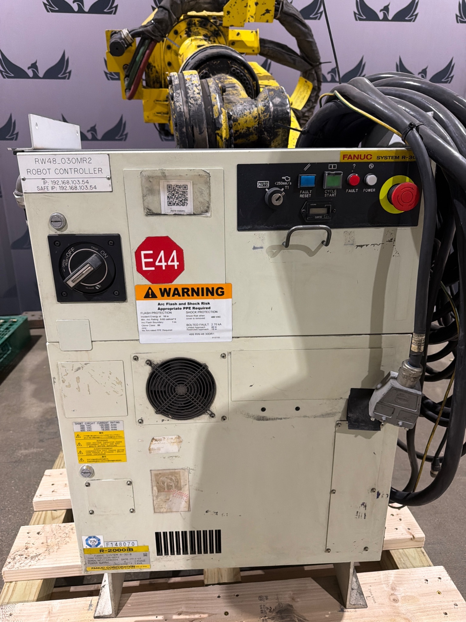 FANUC R‑2000iB/210F Robot Complete w/ R‑30iB Controls USED 1