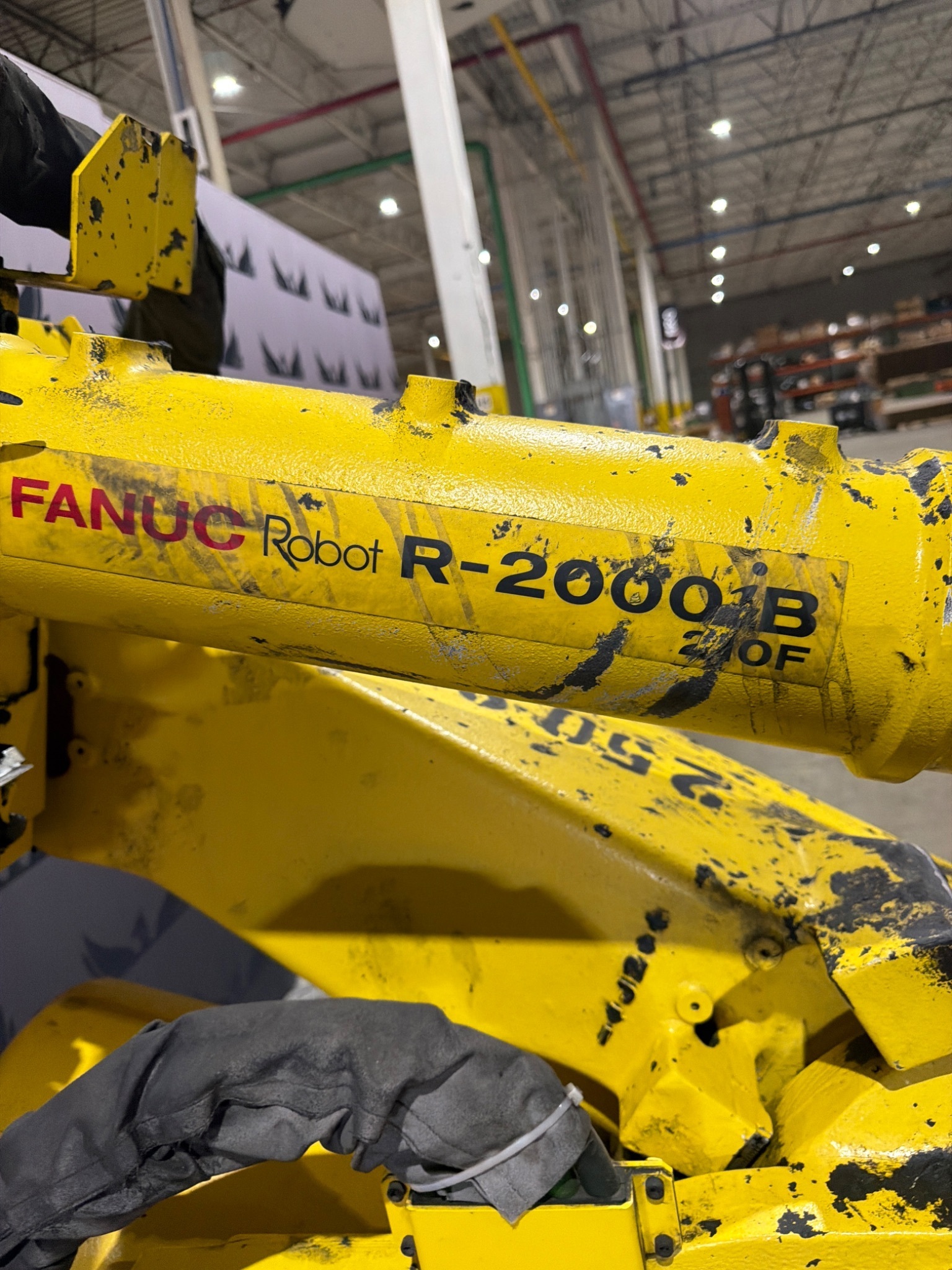 FANUC R‑2000iB/210F Robot Complete w/ R‑30iB Controls USED 9