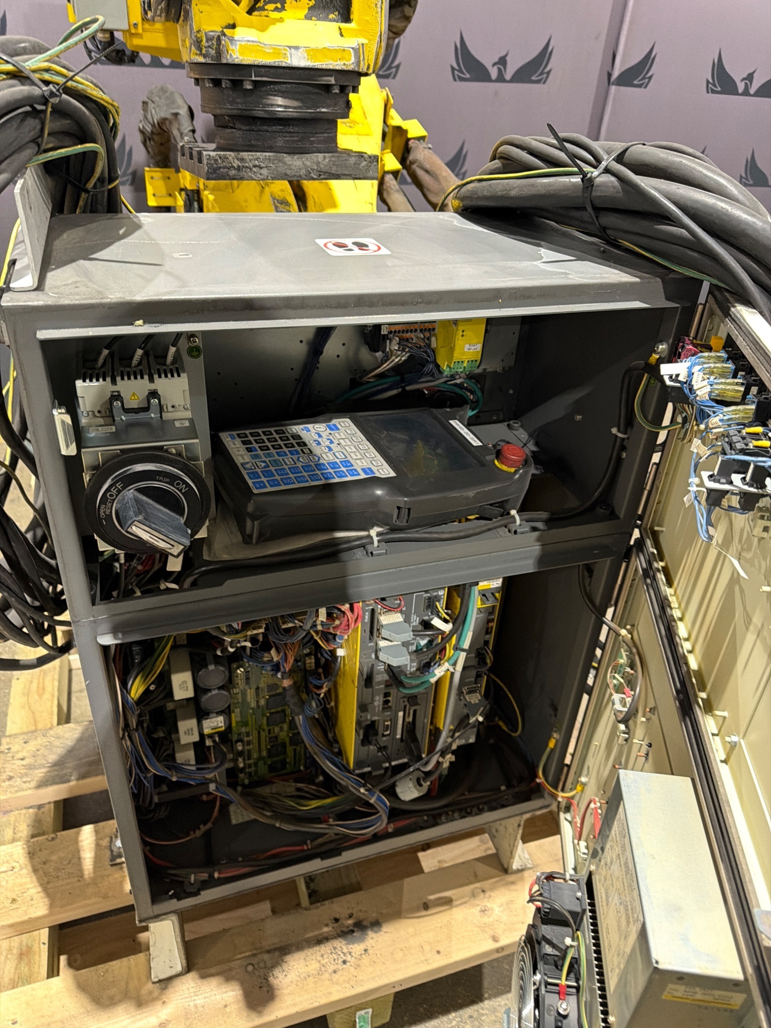 FANUC R-2000iB/210F Complete w/ R-30iB Controls USED 8
