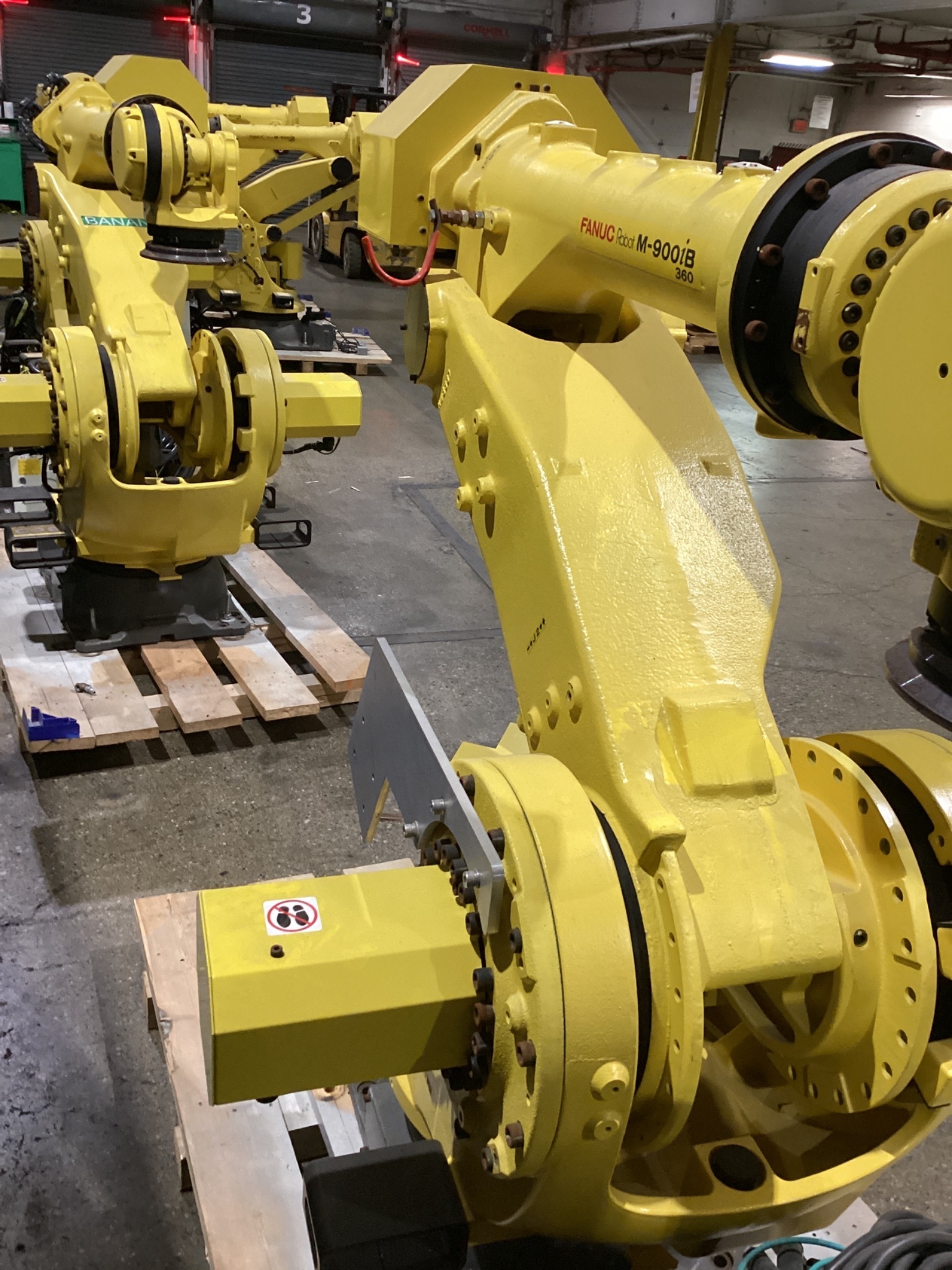 FANUC M-900iB/360 6-AXIS HEAVY PAYLOAD ROBOT W/ R-30iB CONTROLLER USED 2018 2