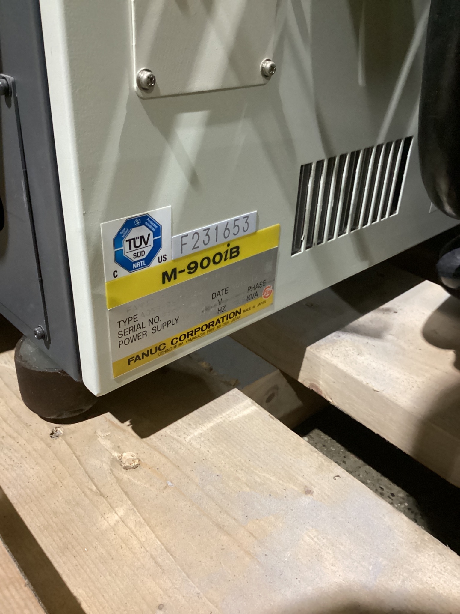 FANUC M-900iB/360 6-AXIS HEAVY PAYLOAD ROBOT W/ R-30iB CONTROLLER USED 2018 5