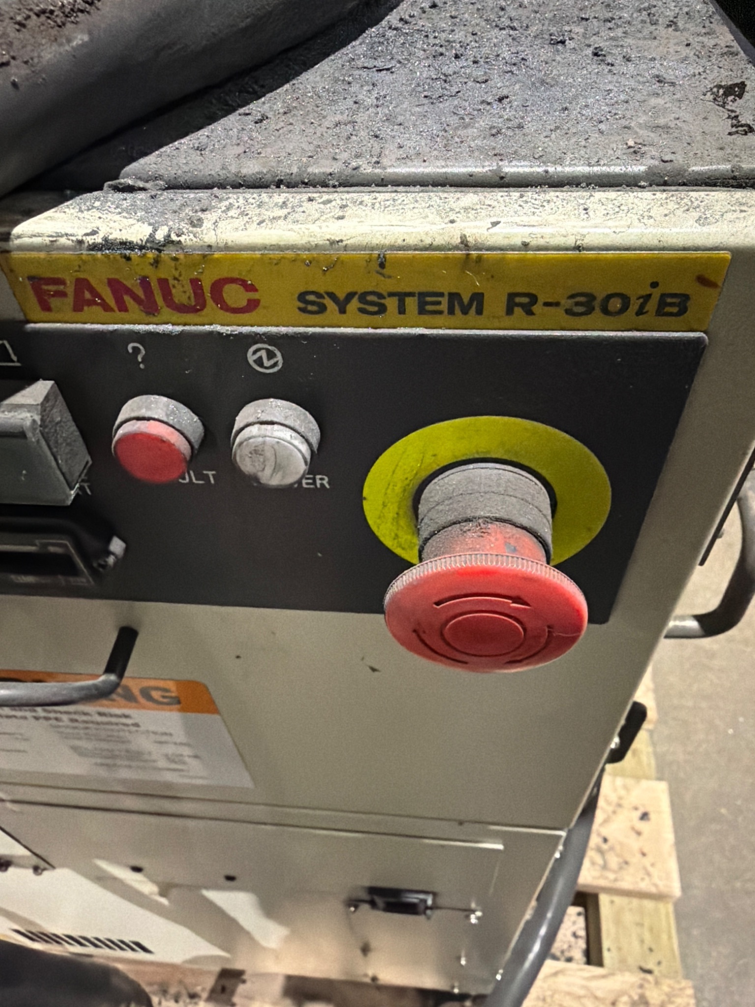 FANUC R‑2000iC/210F Robot Complete w/ R‑30iB Controls USED 3