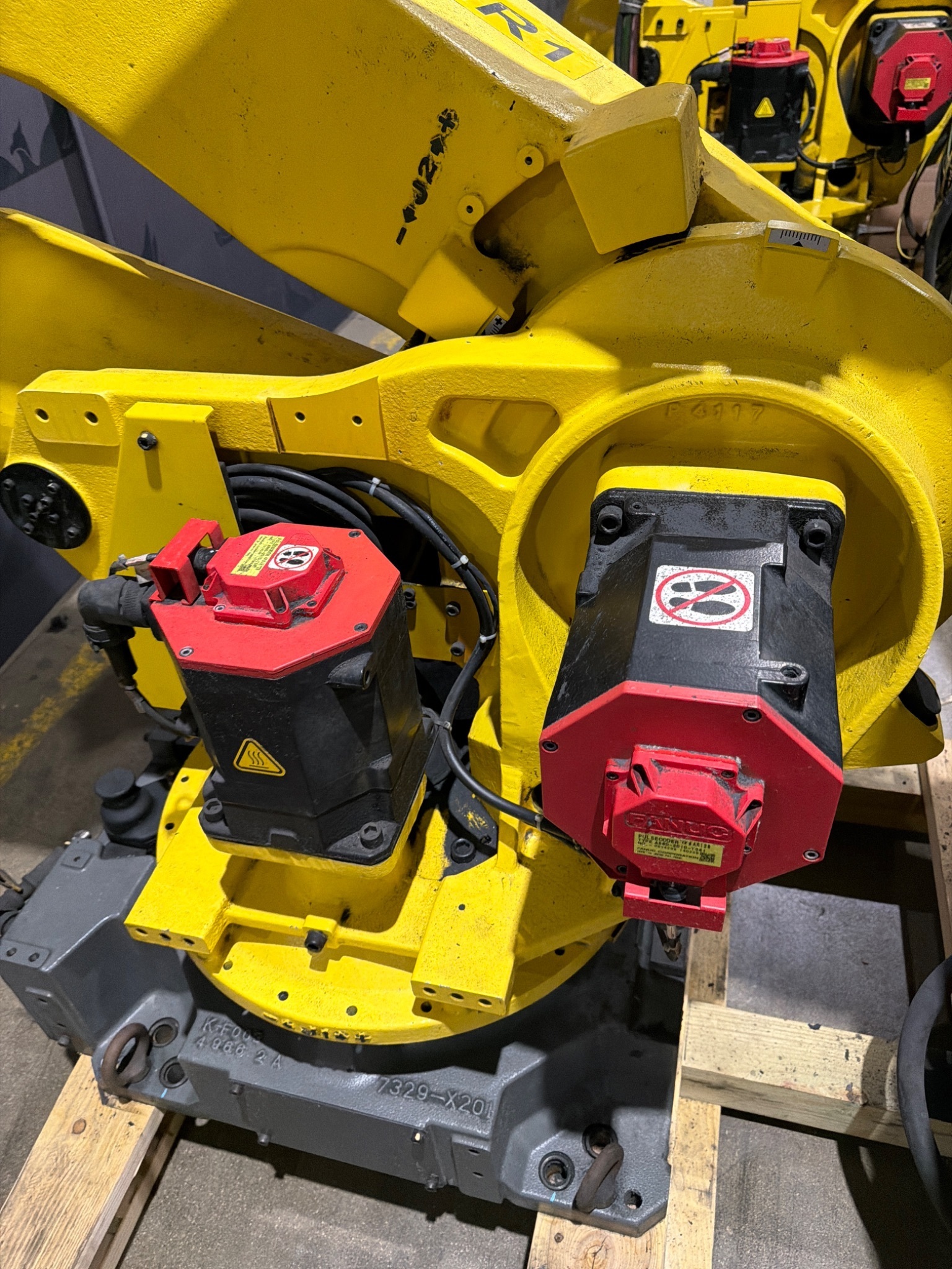 FANUC R-2000iB/210F Complete w/ R-30iB Controls USED 3