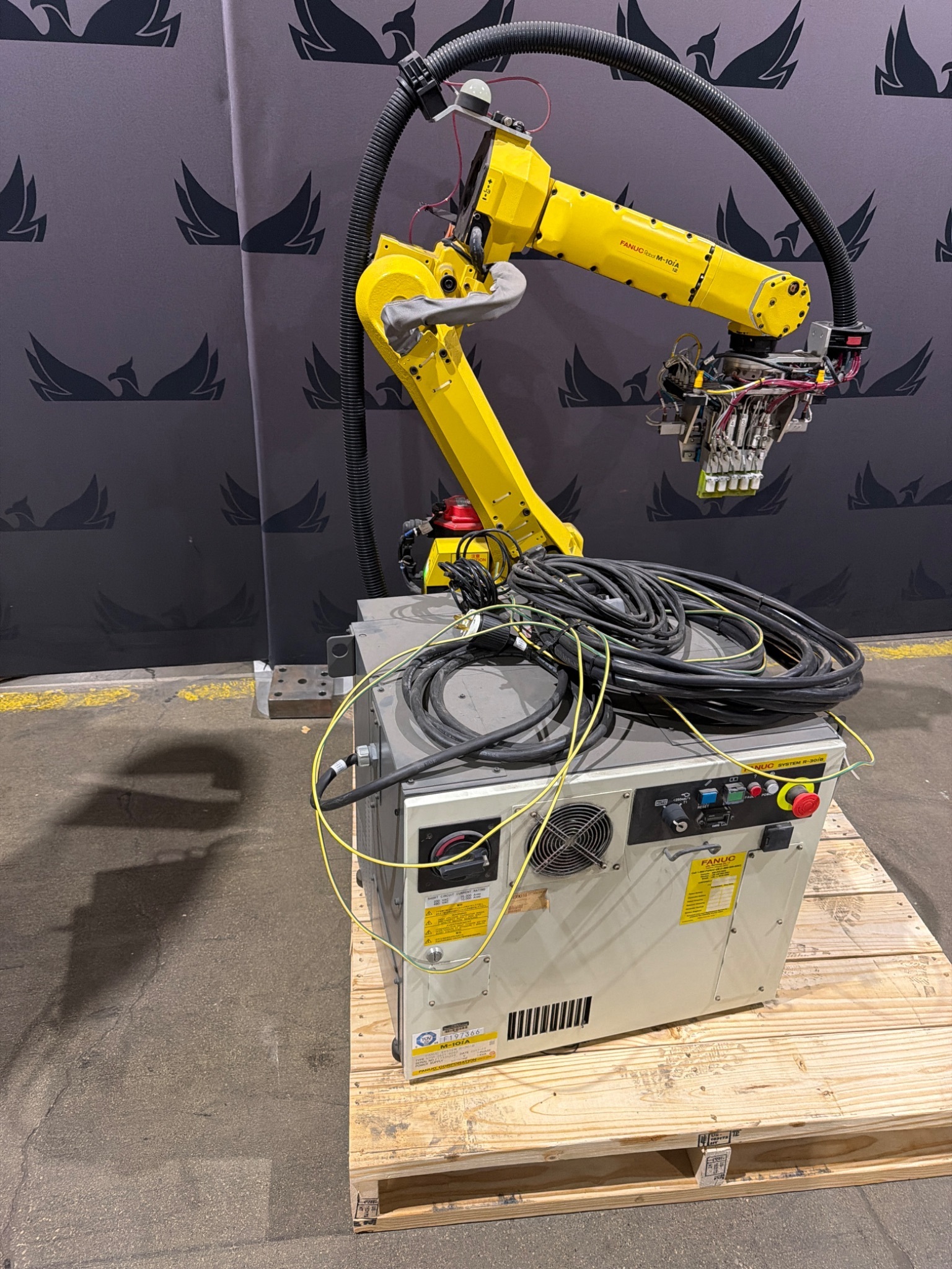 FANUC M-10iA/12 Complete w/ R-30iB Controller USED - Missing Pendant 5