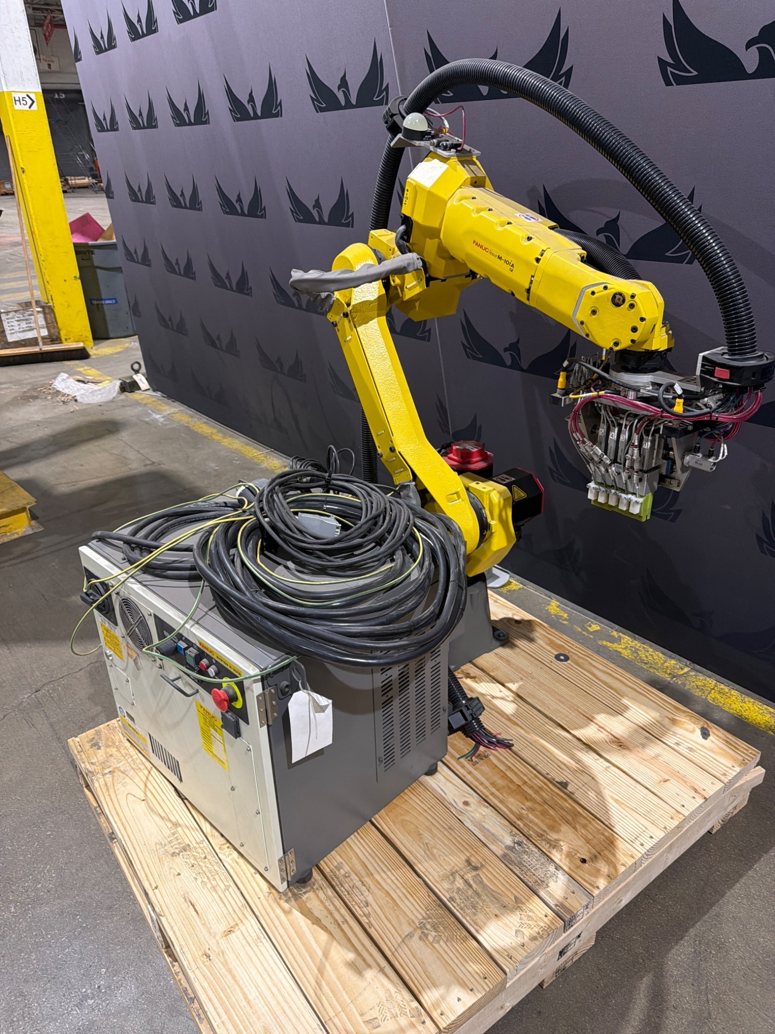 FANUC M-10iA/12 Complete w/ R-30iB Controller USED - Missing Pendant 6