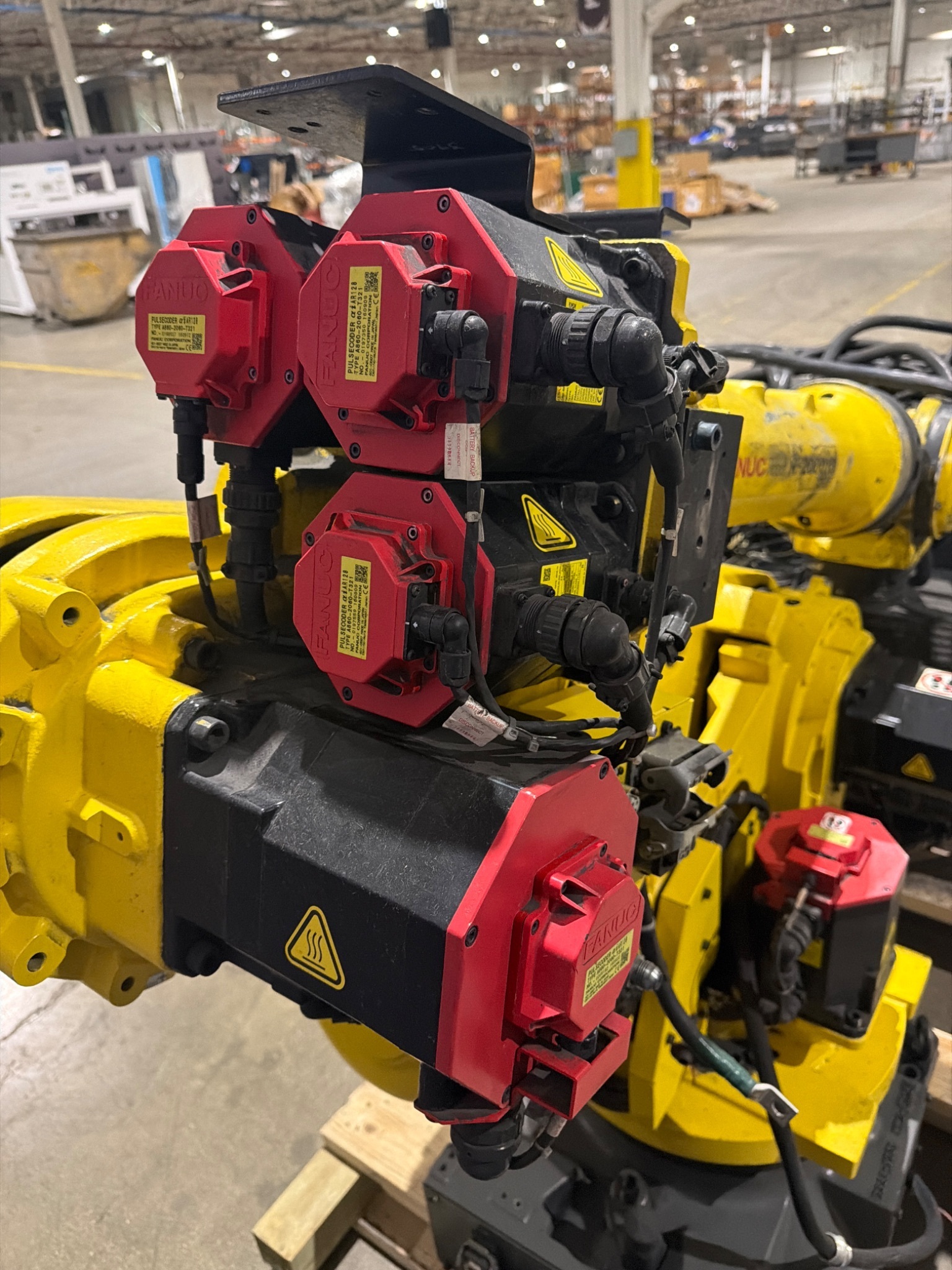FANUC R‑2000iC/210F Robot Complete w/ R‑30iB Controls USED 8