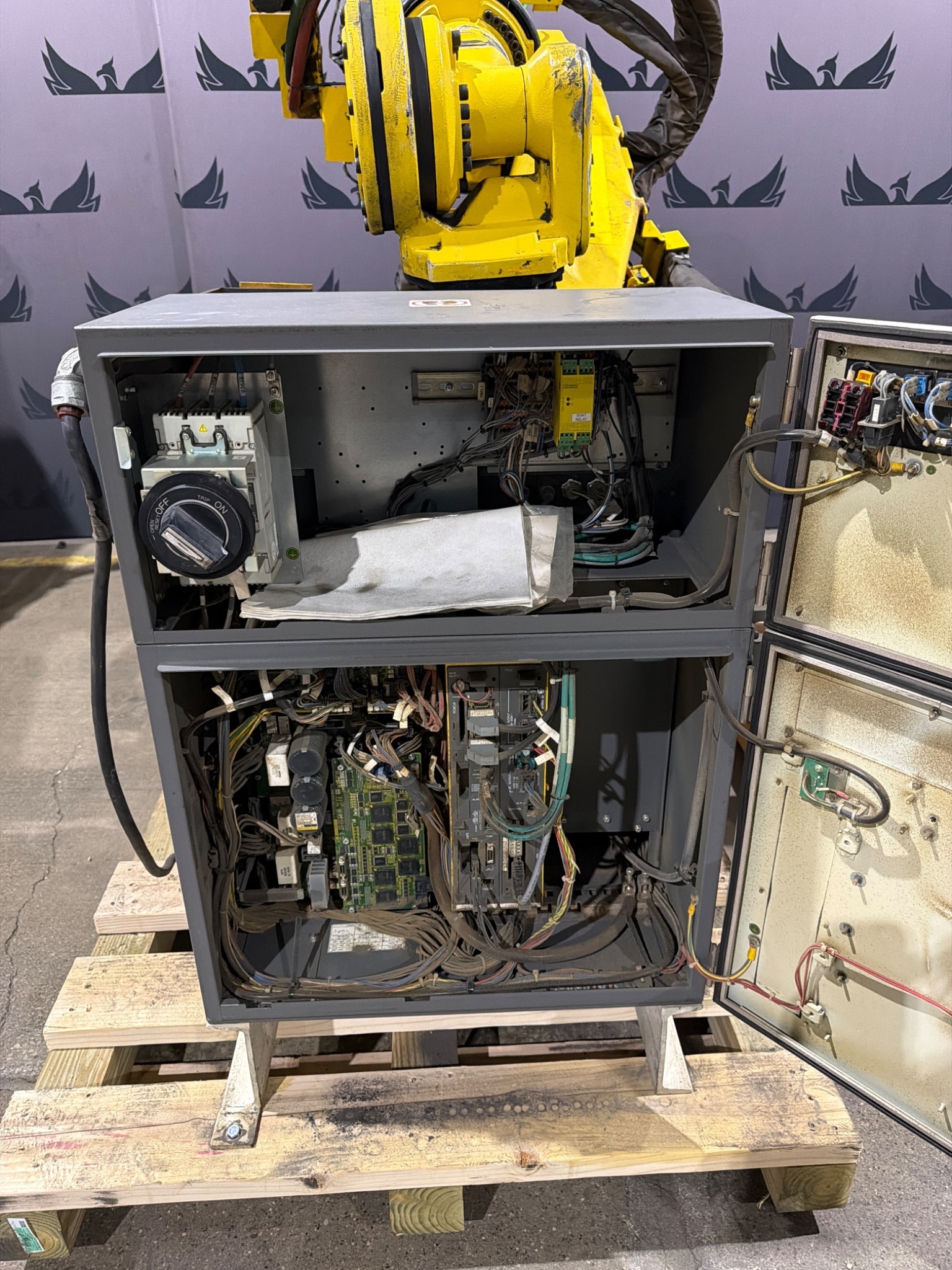 FANUC R-2000iB/210F Complete w/ R-30iB Controls USED 8