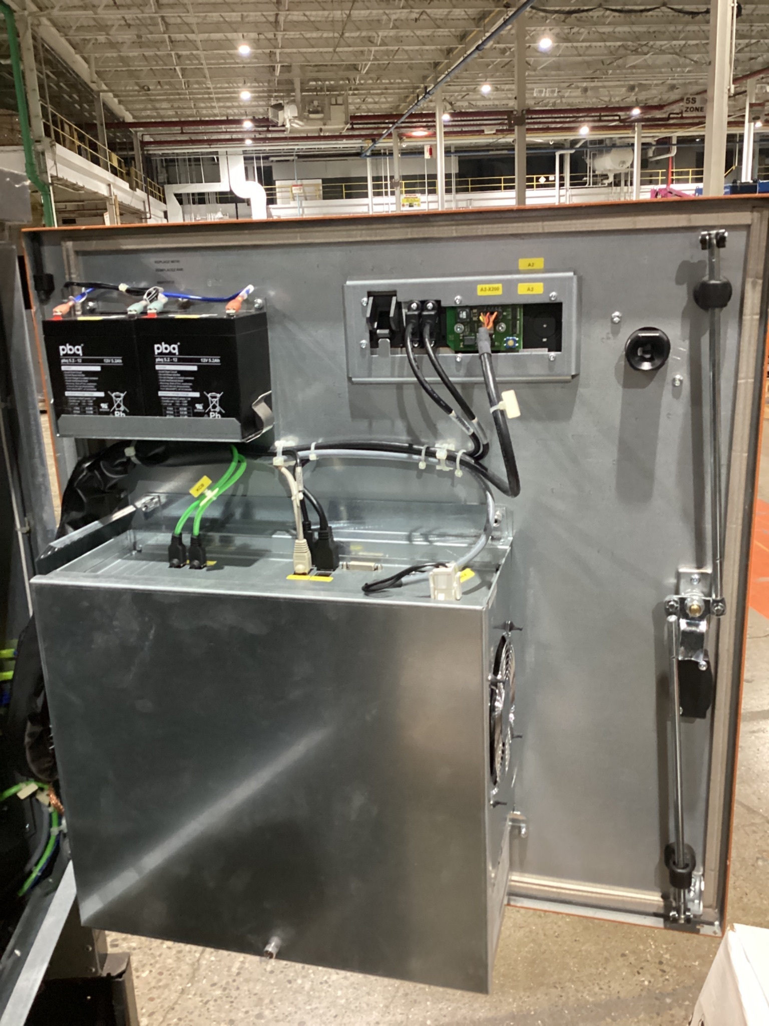 KUKA KR16 L6-2 w/ KR C4 Controls & TT3A Reamer NEW 10