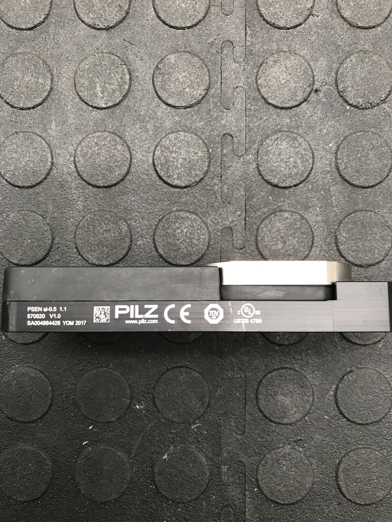 PILZ 570520 VT8‑PSENSLP Interlock Safety Switch USED 5