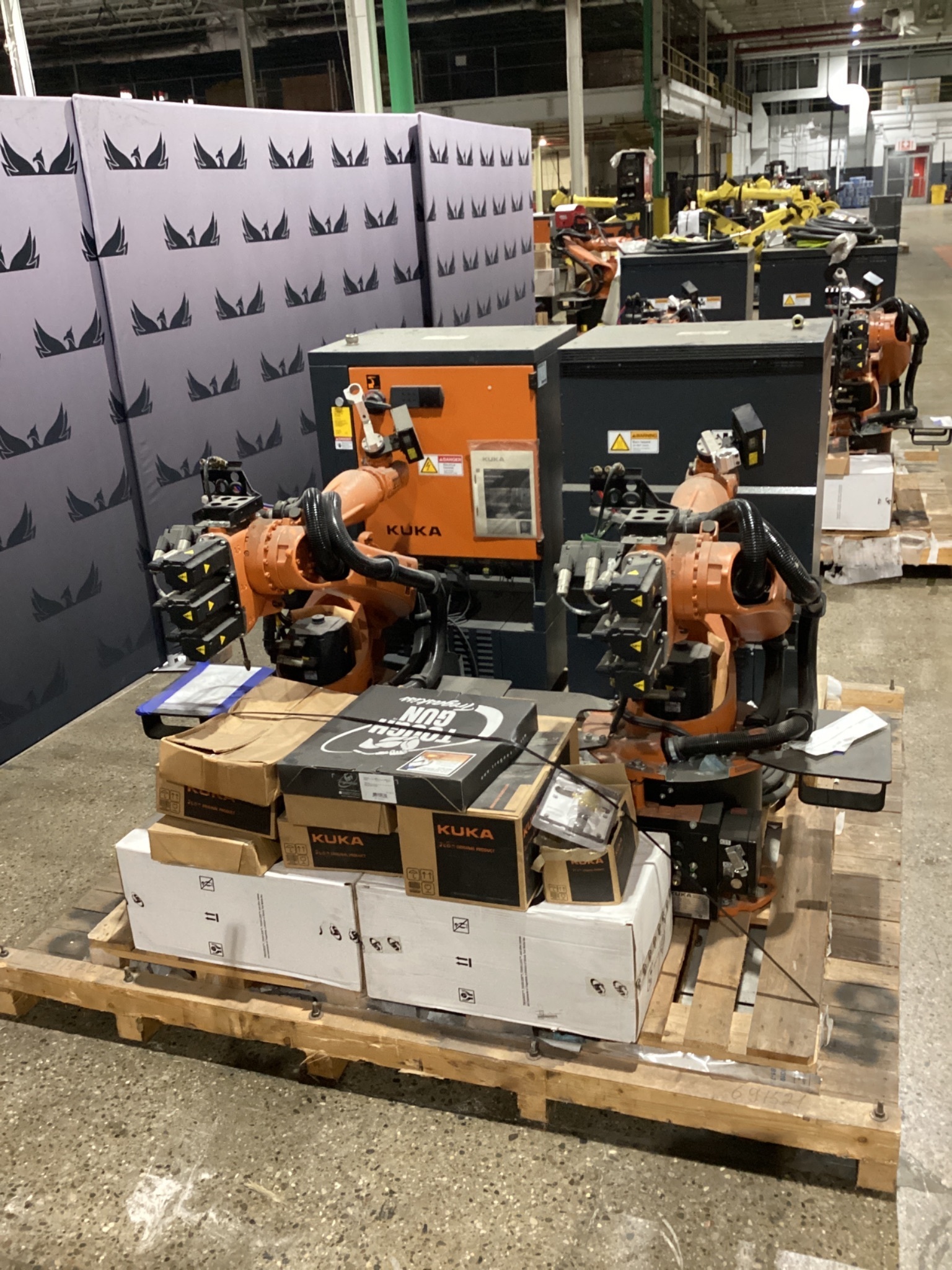 PAIR OF KUKA KR16 L6-2 Robots w/ KR C4 NA Controls & TT3A Reamers NEW 3