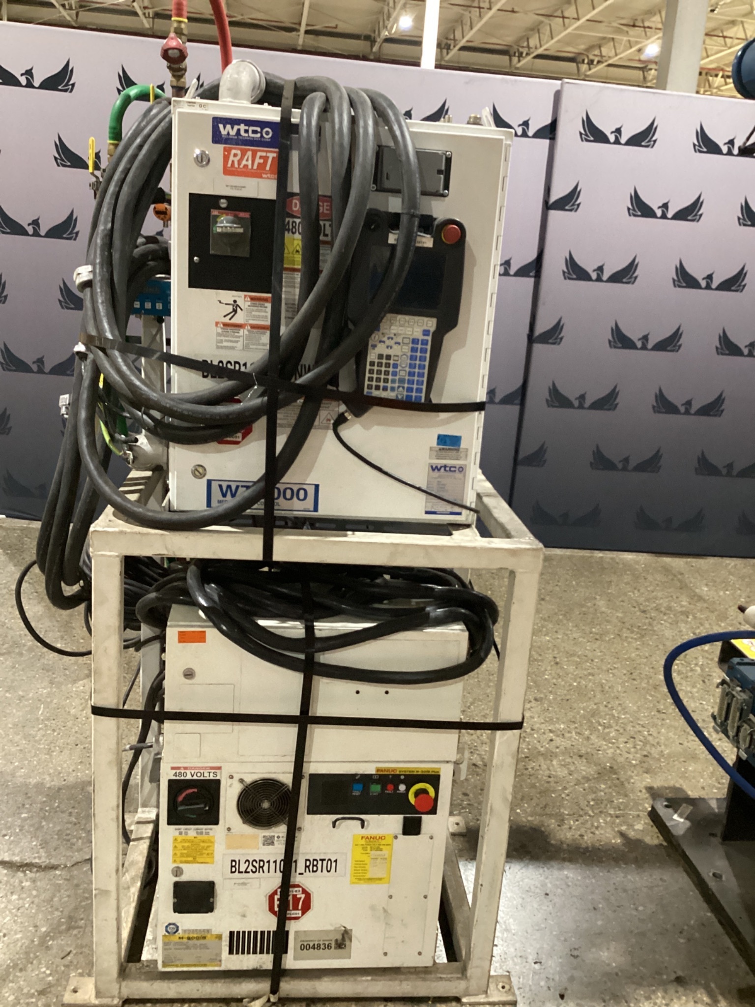 FANUC M-900iB/280L w/ R30iB PLUS & WTC 60L5 Weld Controller USED 12