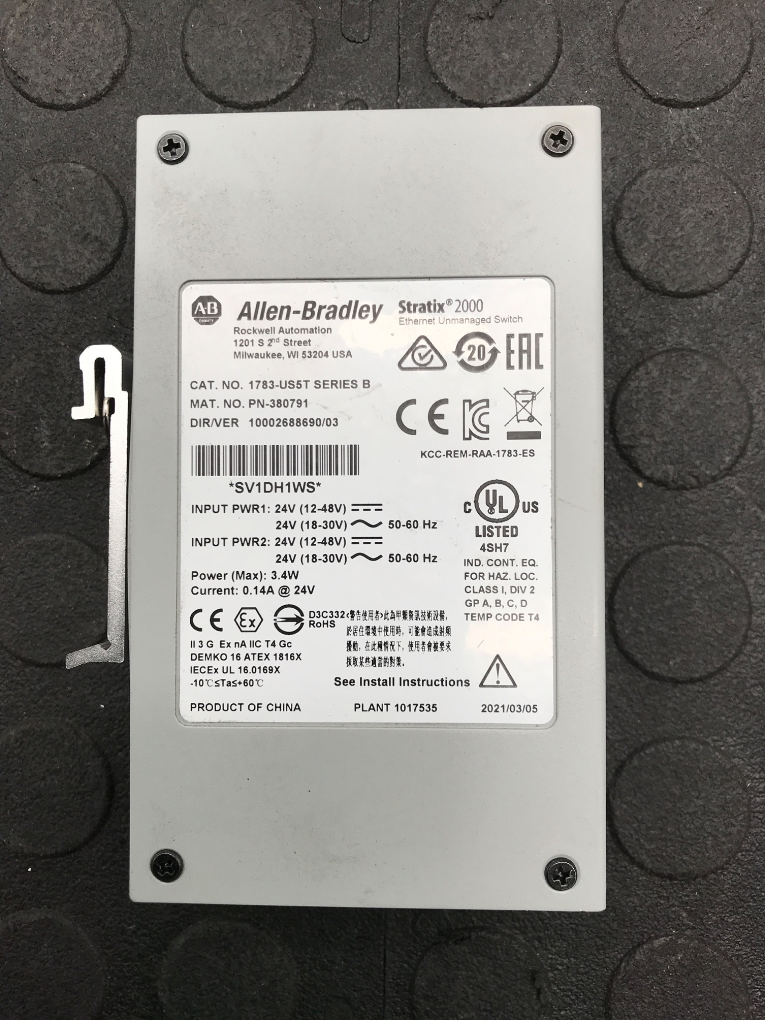 ALLEN BRADLEY 1783‑US5T Stratix 2000 Ethernet Switch USED 3