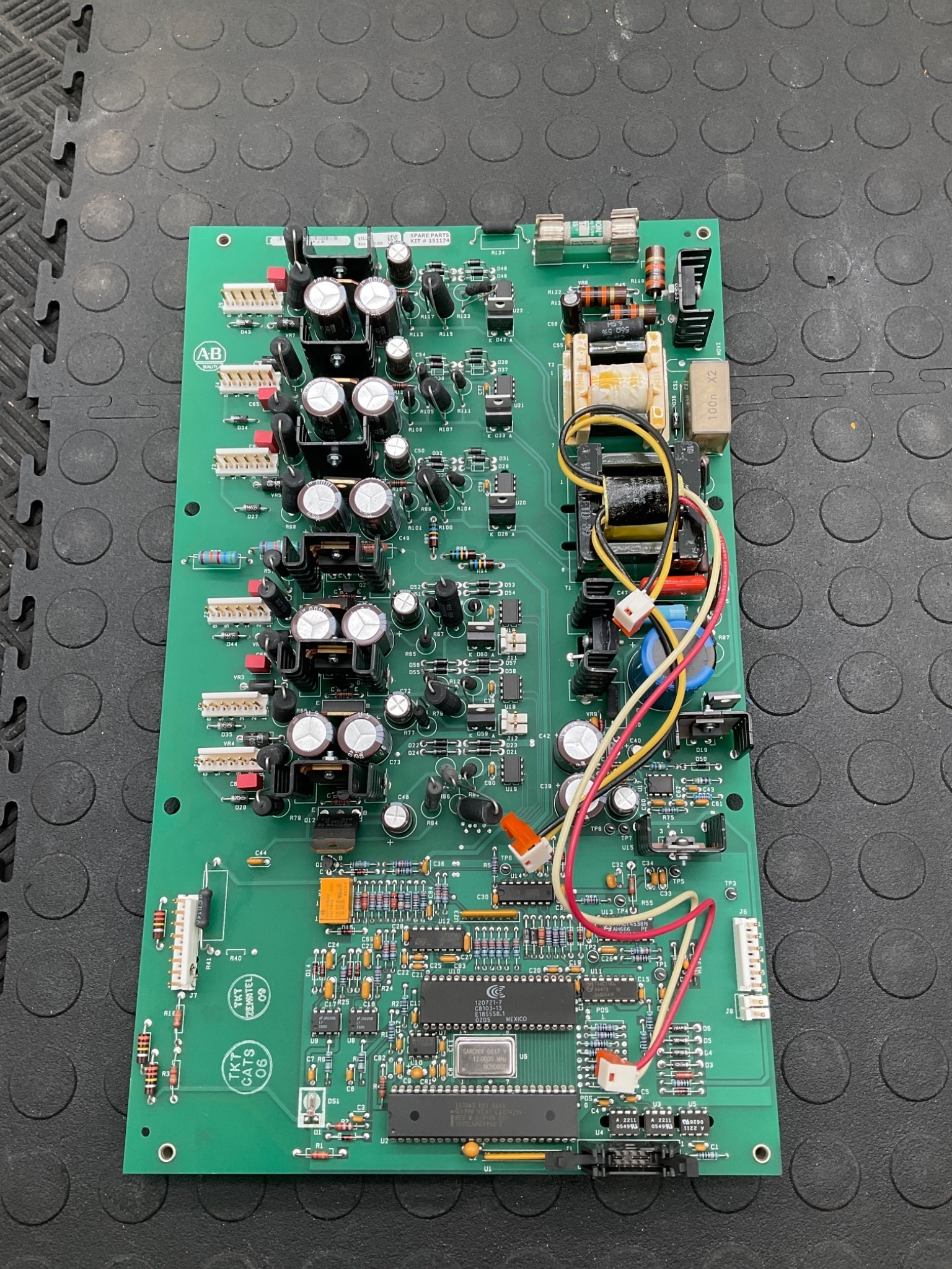 ALLEN BRADLEY 151125 Rev.14 Control Board for 1336 AC Drive USED 0