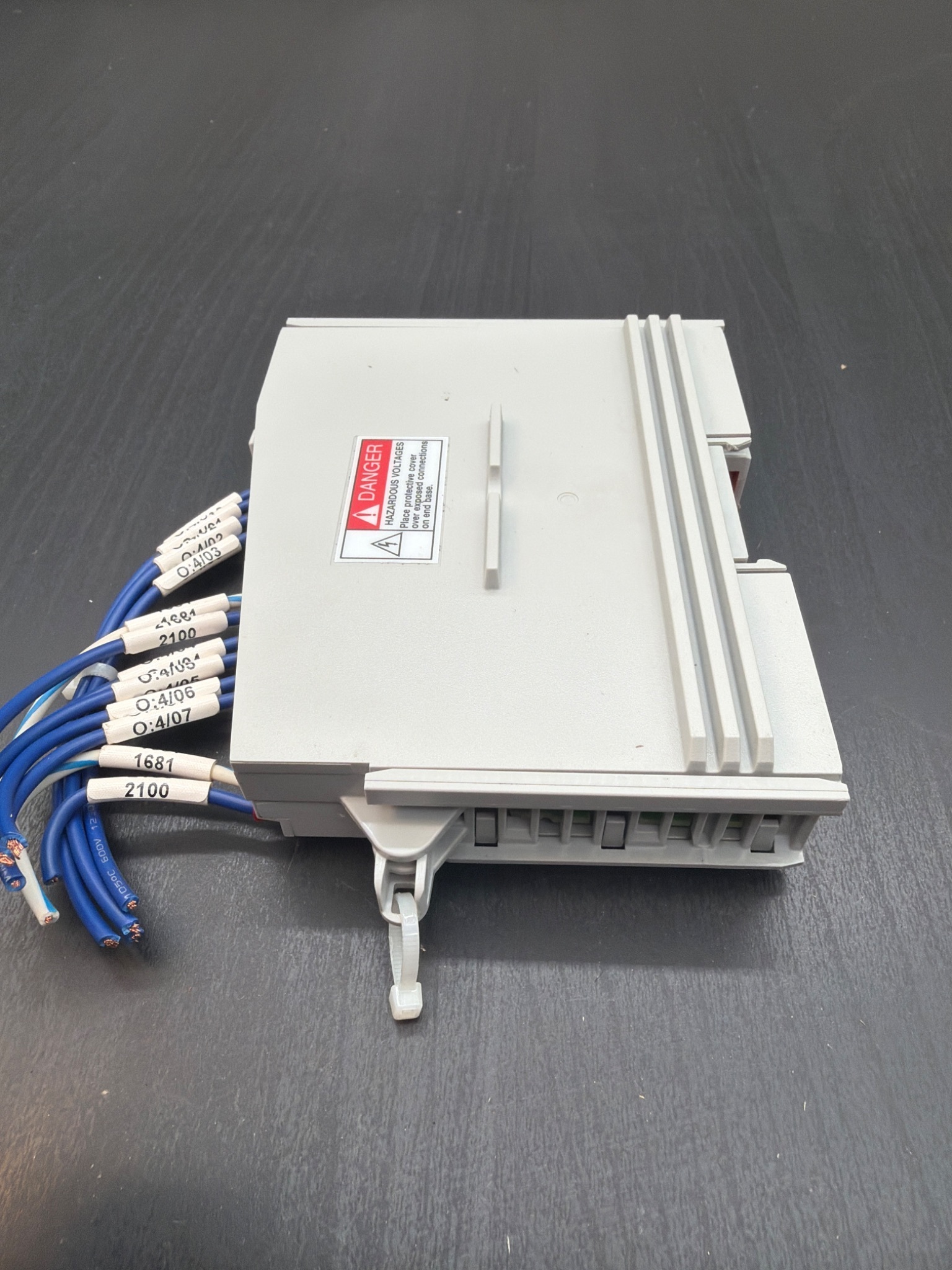 ALLEN BRADLEY 5069‑OB8 Compact 5000 Digital Output Module USED 5