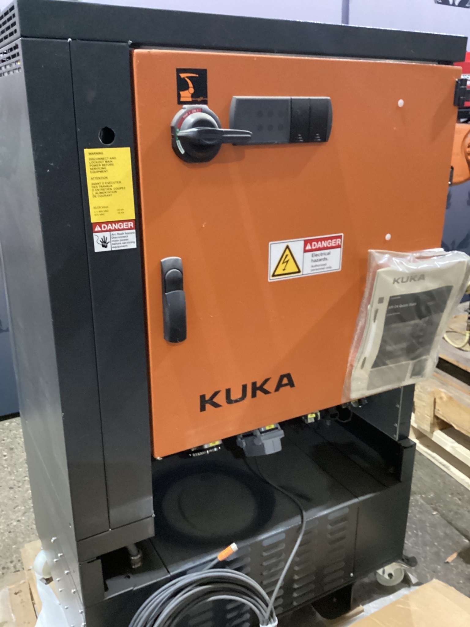 KUKA KR16 L6-2 w/ KR C4 Controls & TT3A Reamer NEW 3