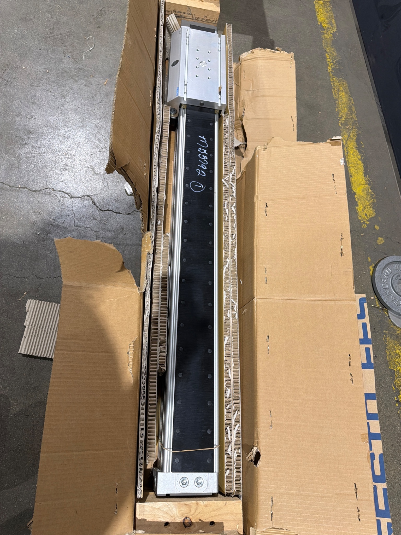 FESTO DGPL-80-1000-PPV-A-KF-B Linear Drive Pneumatic Actuator NEW IN BOX 2