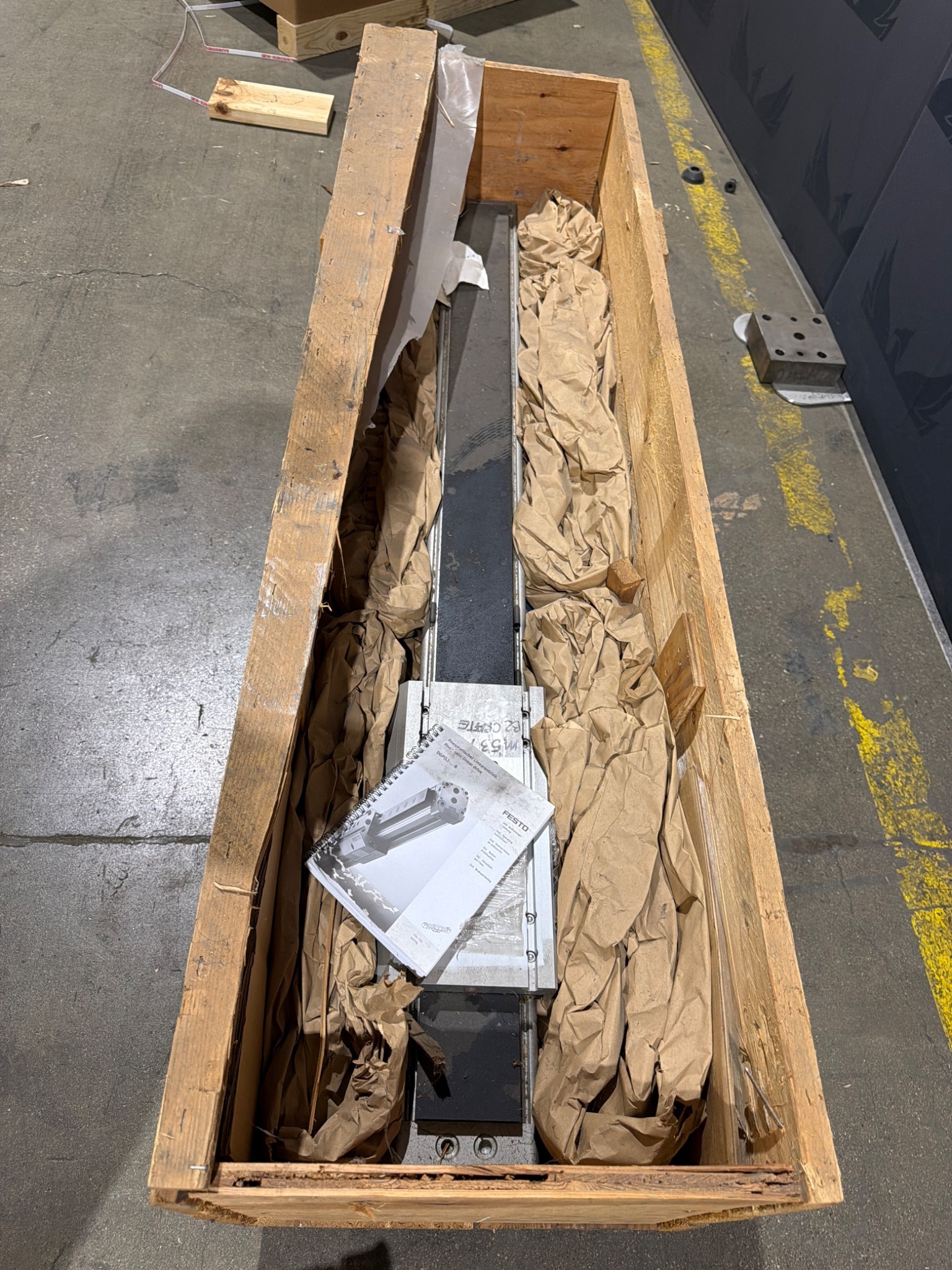 FESTO DGPL-80-1000-PPV-A-KF-B Rodless Pneumatic Linear Drive CRATED NEW 3