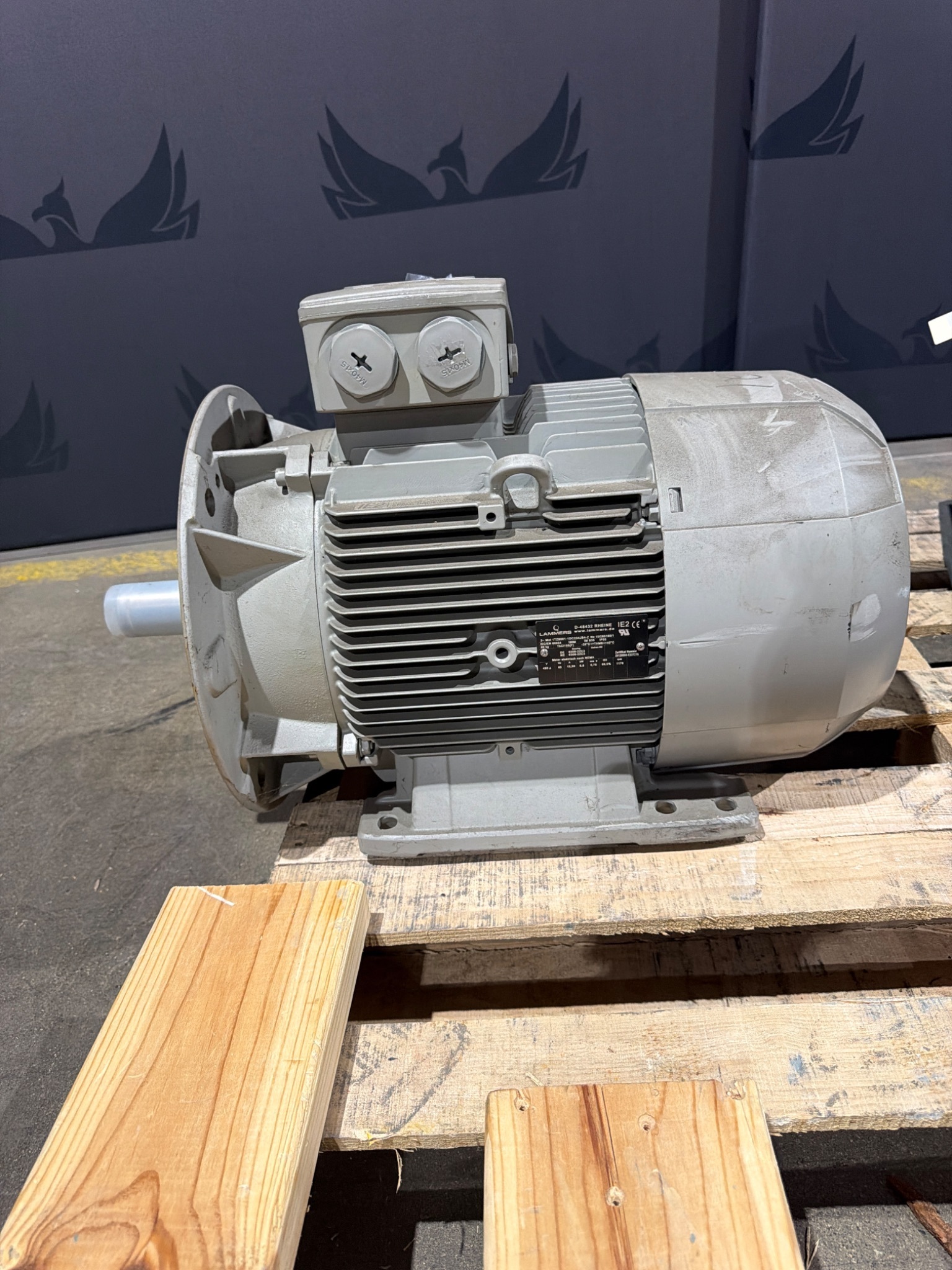 LAMMERS 1TZ9001-1DC234JB4-Z IE2 AC Motor 8.6 kW 480V 1178 RPM NEW 0