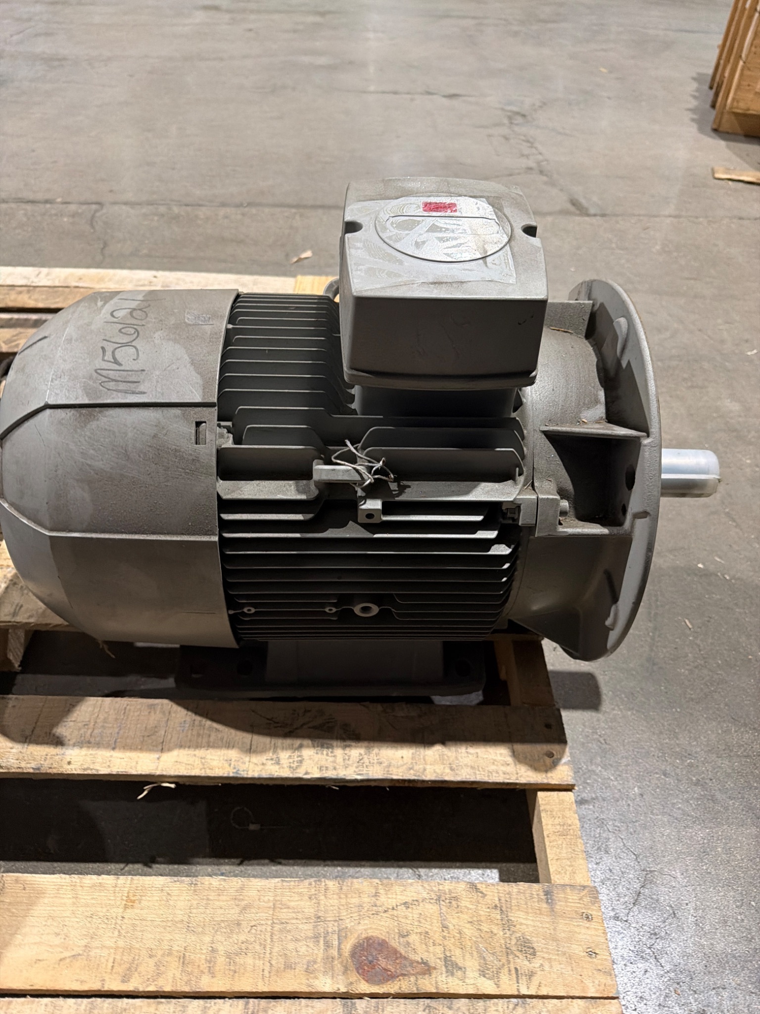 LAMMERS 1TZ9001-1DC234JB4-Z IE2 AC Motor 8.6 kW 480V 1178 RPM NEW 3