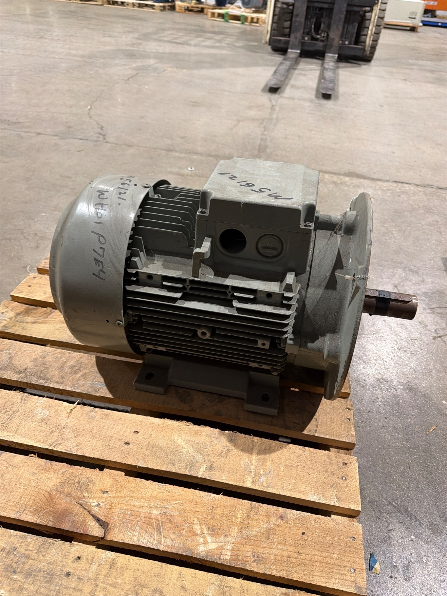 LAMMERS AS. MOT 7AA 160M‑6 AC Electric Motor 8.6 kW 480V 3‑Phase USED 3