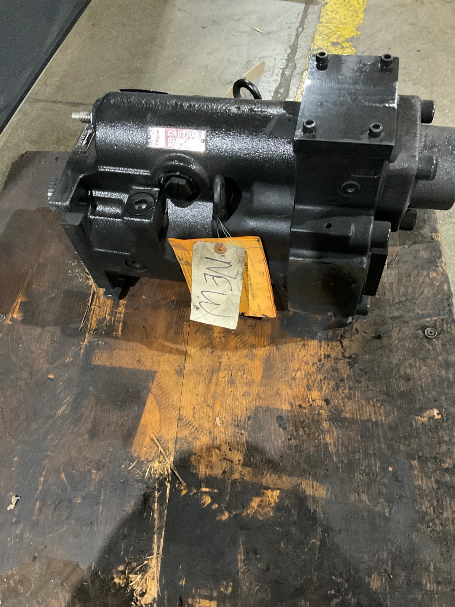 OILGEAR PVK-140 A1UV-RDFY-F-100SB-CP HYDRAULIC PUMP NEW 1
