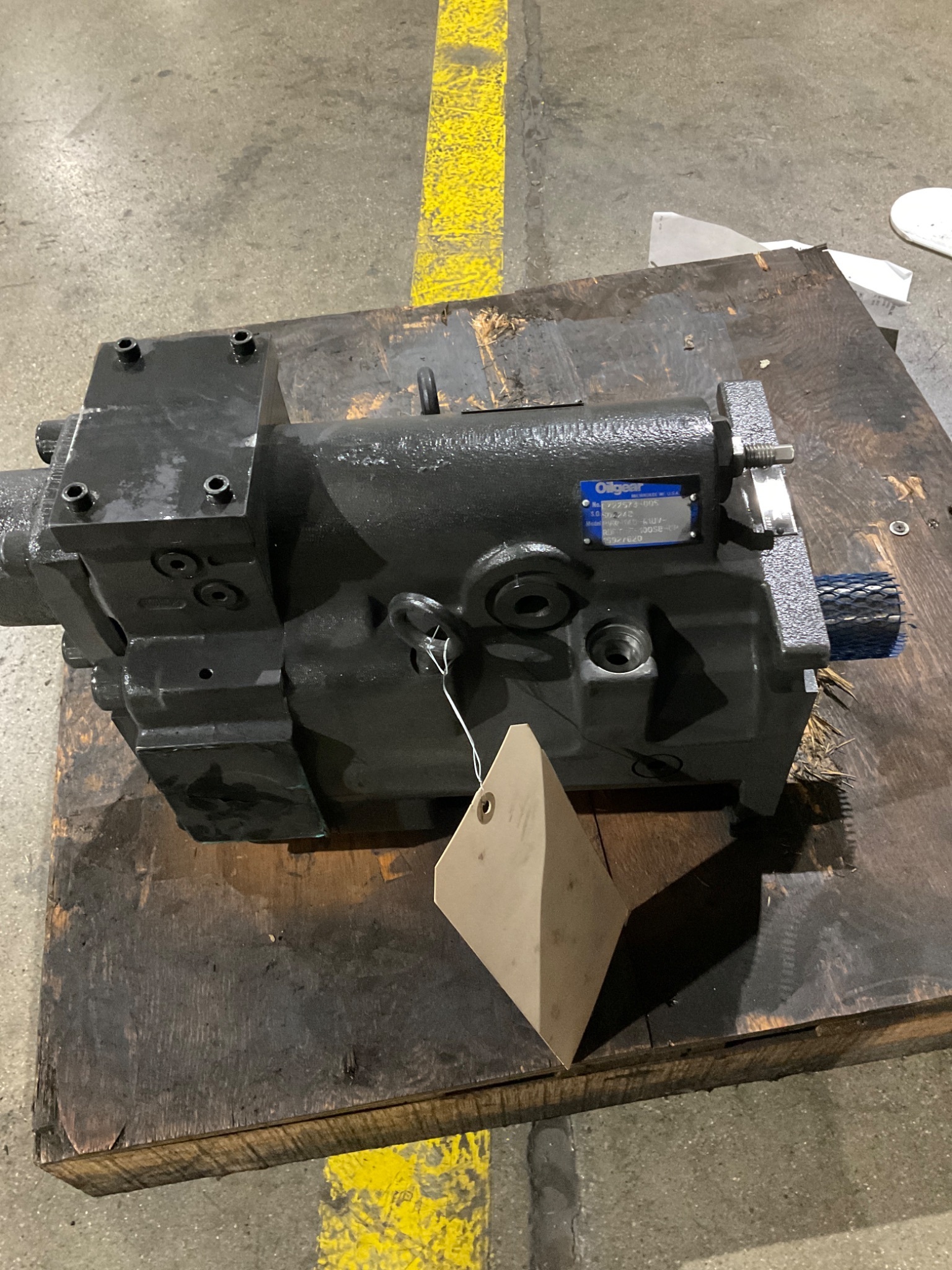 OILGEAR PVK-140 A1UV-RDFY-F-100SB-CP HYDRAULIC PUMP NEW 3