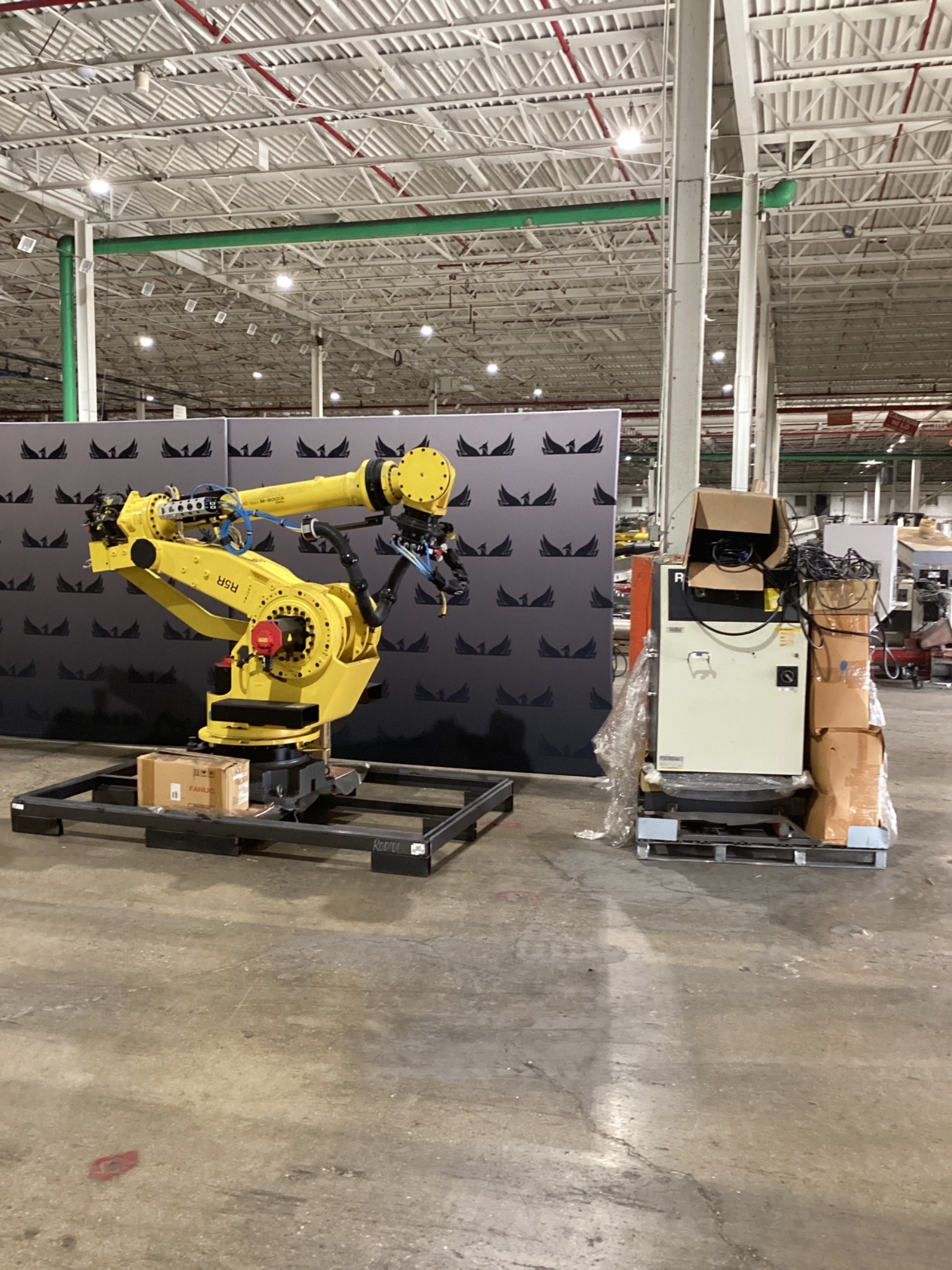 FANUC M-900iA/260L Complete w/ R-30iA Controls USED - Low Hours 0