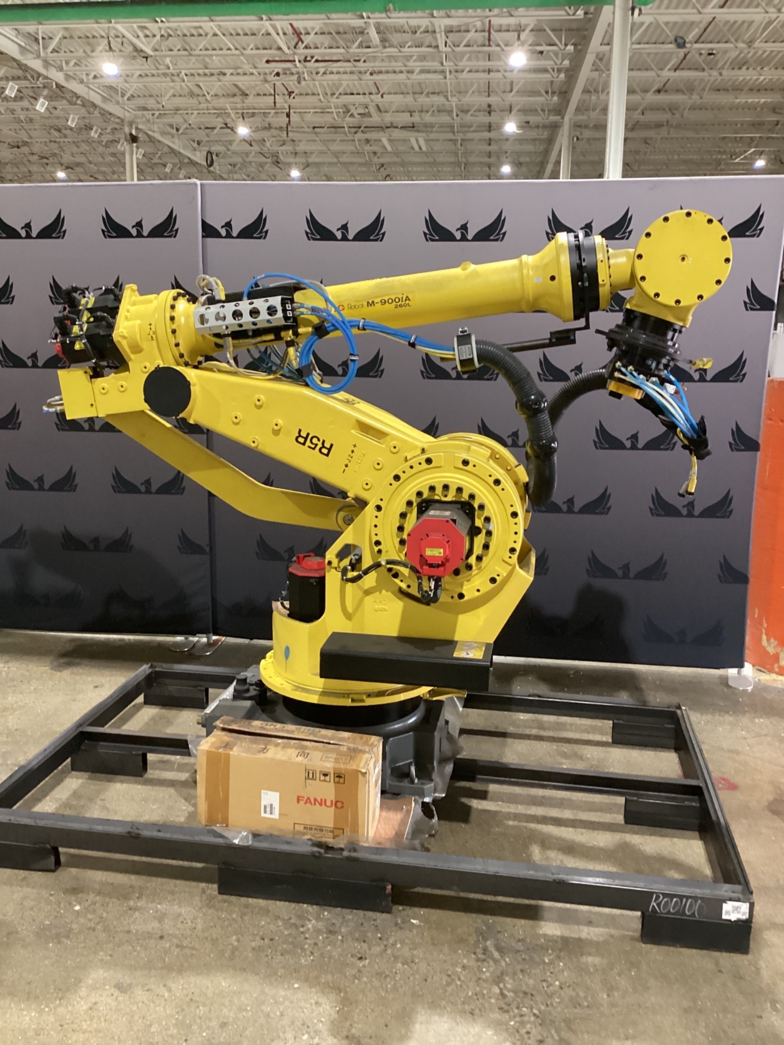 FANUC M-900iA/260L Complete w/ R-30iA Controls USED - Low Hours 1