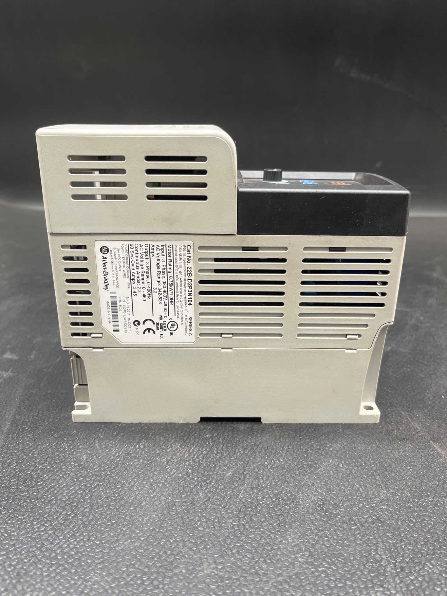 ALLEN BRADLEY 22B-D2P3N104 POWERFLEX 40 DRIVE USED 3