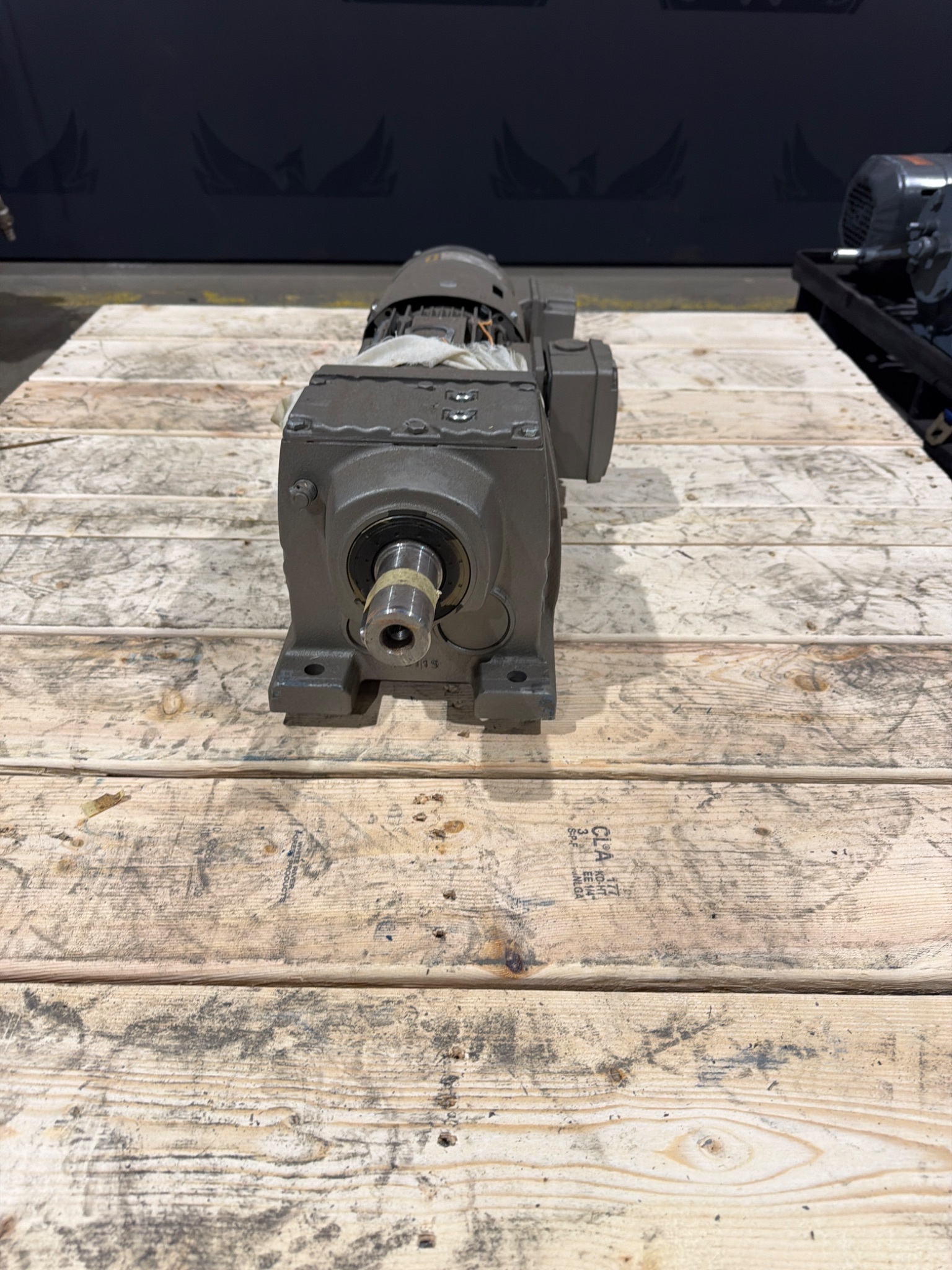 SEW-EURODRIVE R57DR80M4 SERIES - NEW 0