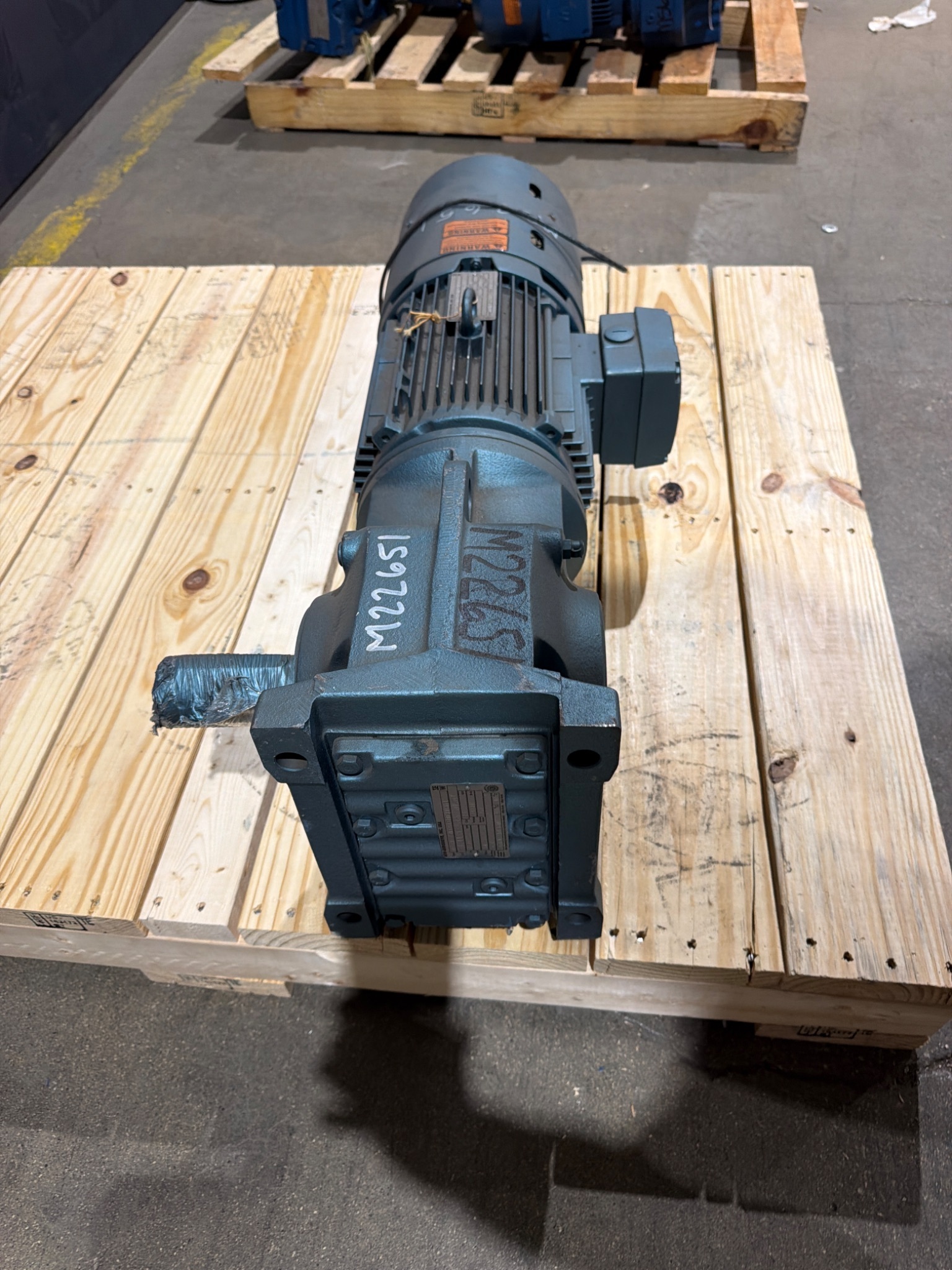 SEW‑EURODRIVE K77DV112M4 Gearmotor - NEW 1
