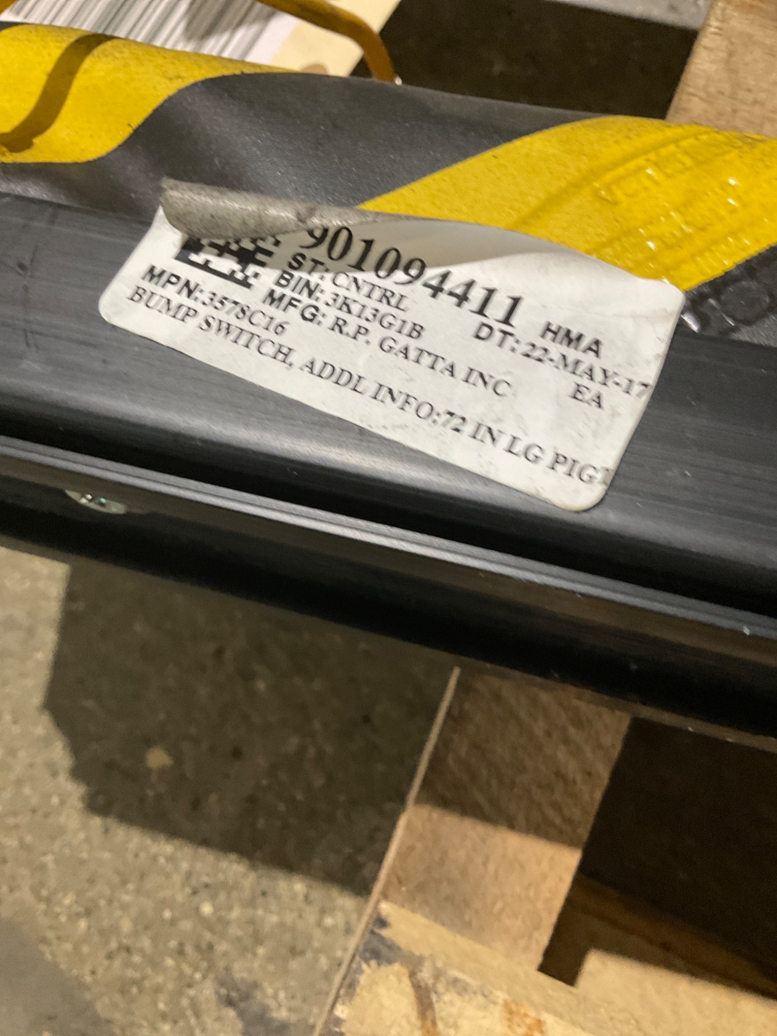 R.P. GATTA INC 3578CT6 Industrial Bump Switch USED 2