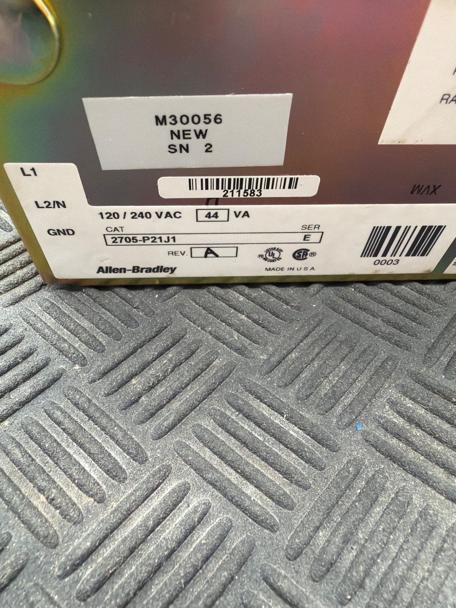 ALLEN BRADLEY 2705‑P21J1 16‑Button RediPANEL Operator Interface USED 6