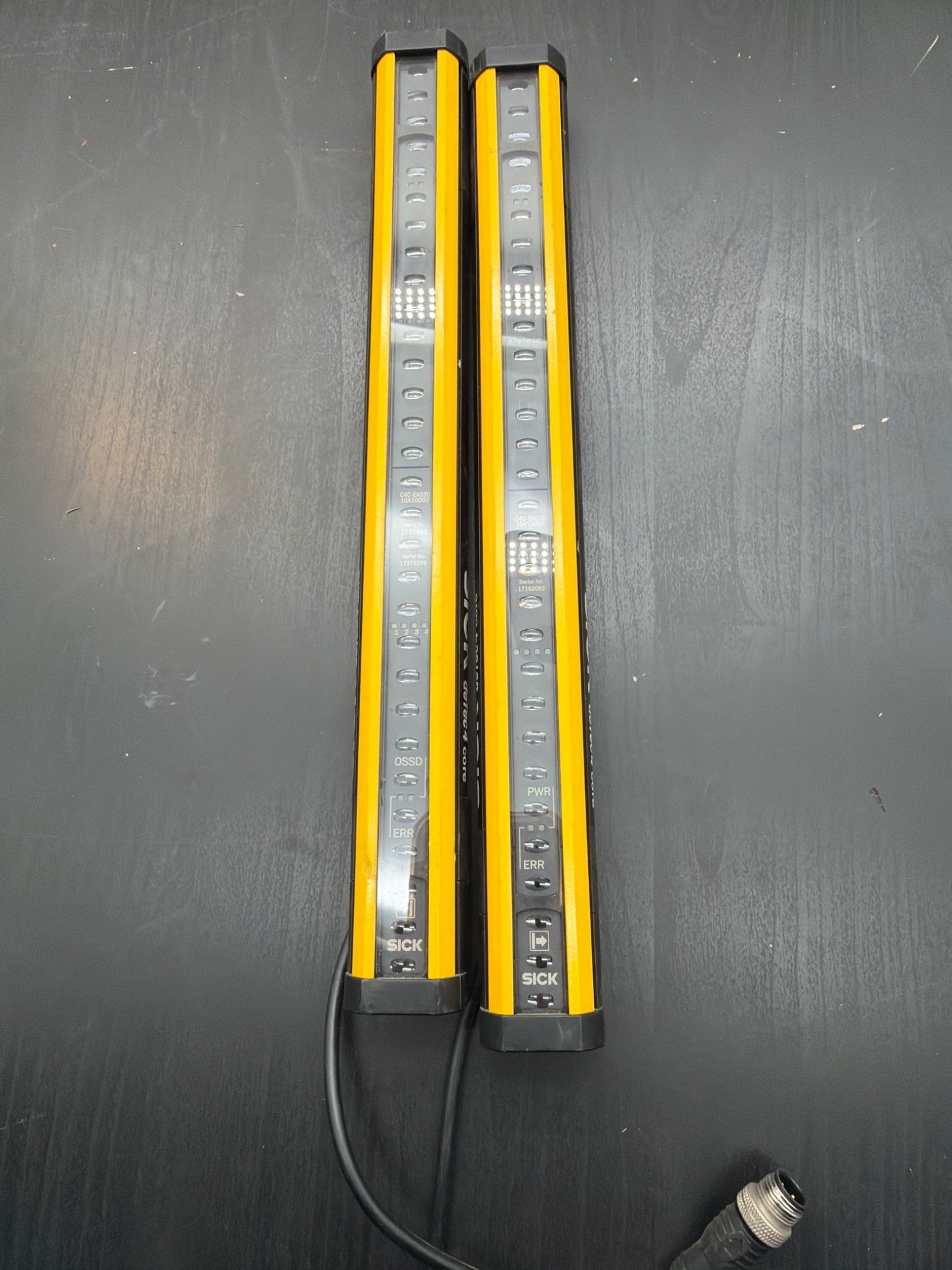 SICK C4C‑SA03010A10000 / C4C‑EA03010A10000 deTec4 Light Curtain Set (300mm) USED 0
