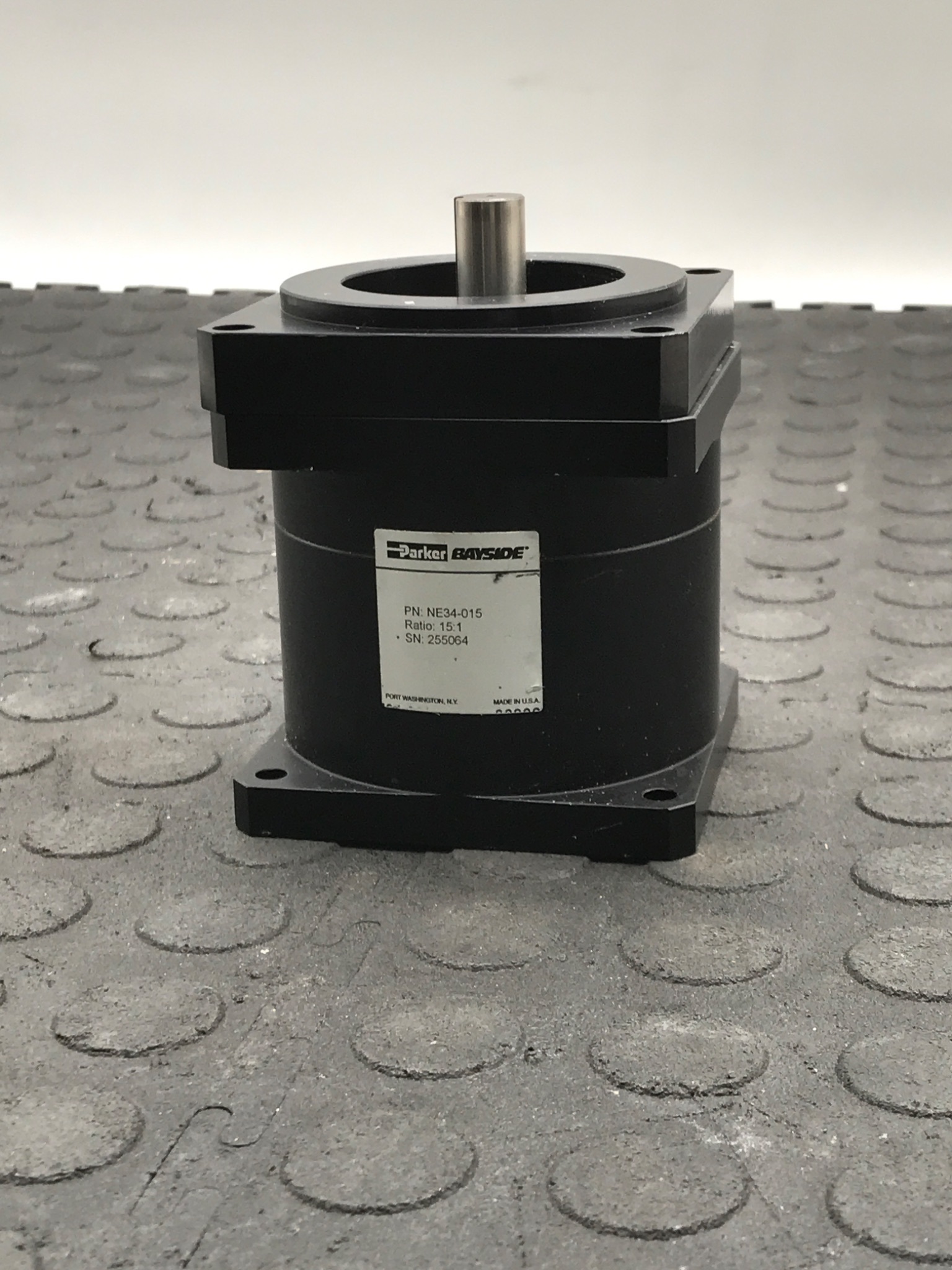 PARKER BAYSIDE NE34‑015 Inline Gearbox 15:1 Ratio USED 2