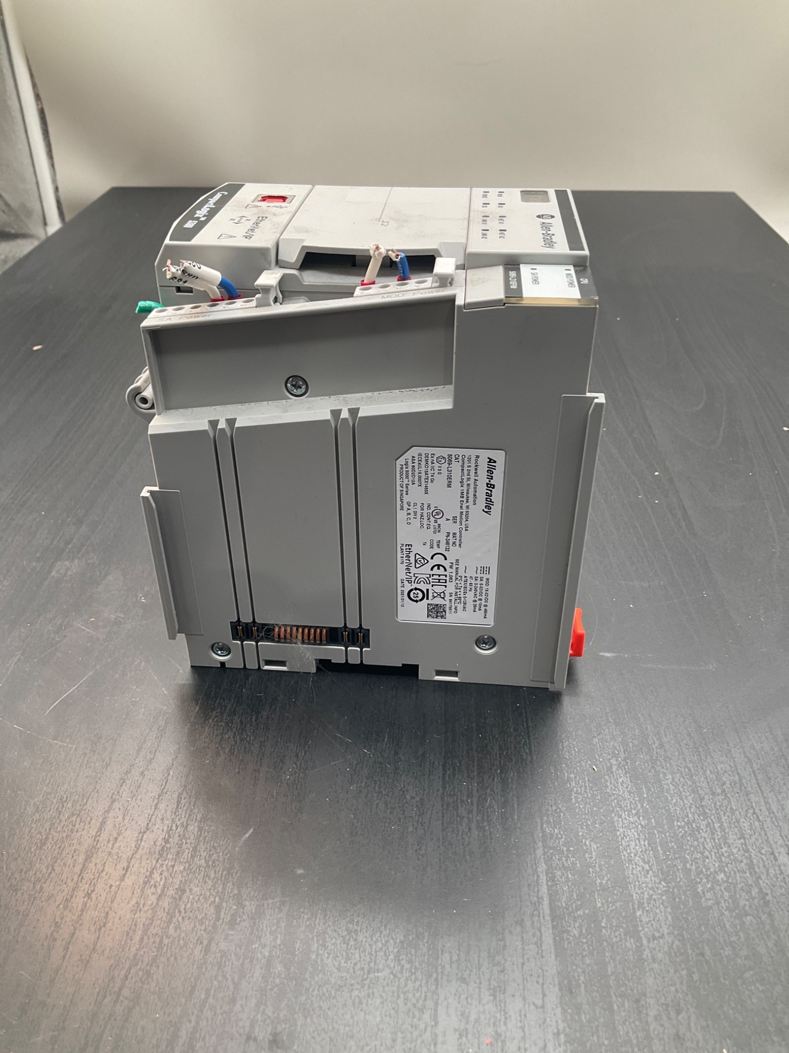 ALLEN BRADLEY 5069‑L310ERM CompactLogix 5380 1MB Enet Motion Controller USED 2
