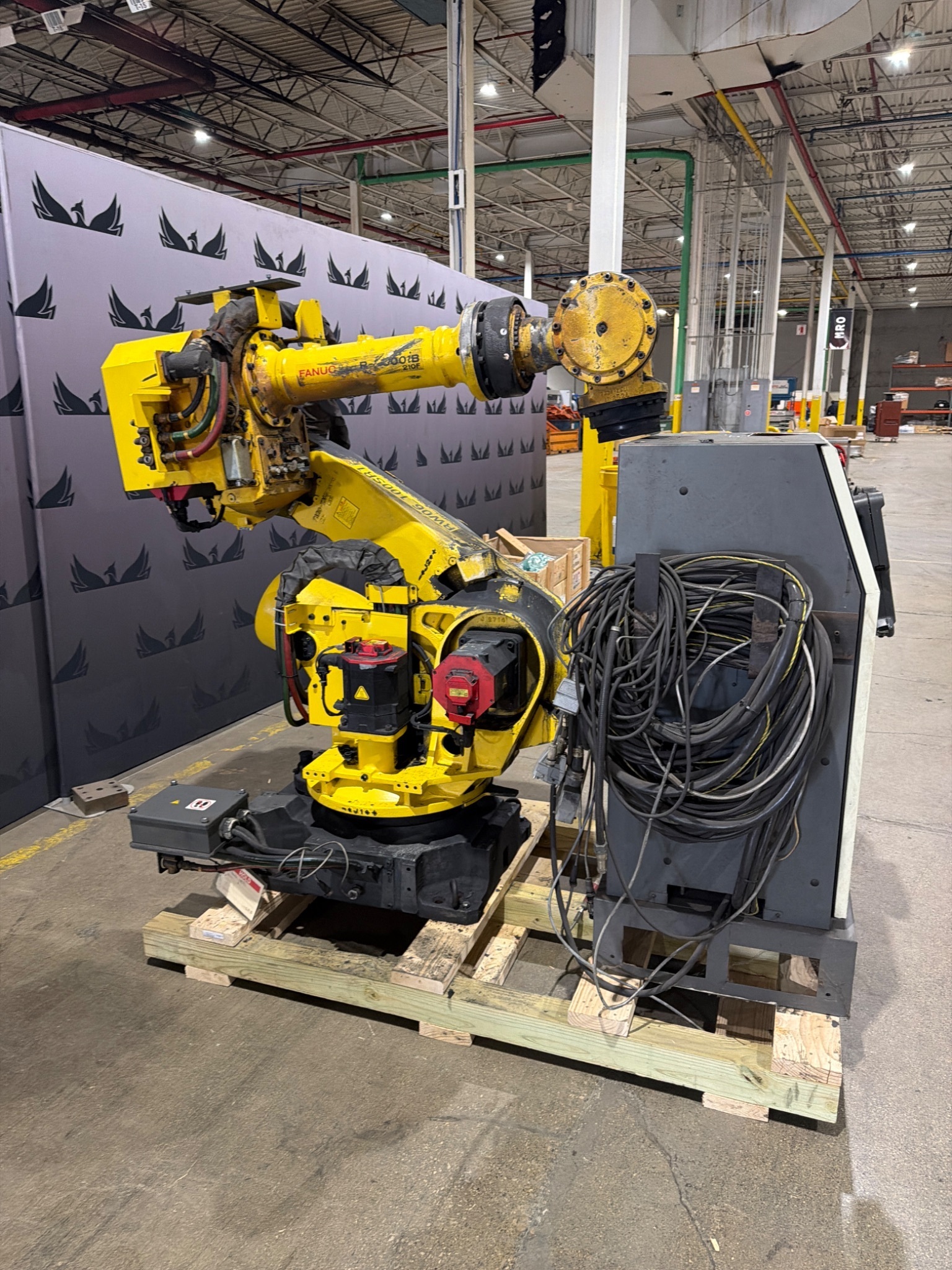FANUC R-2000iB/210F Complete w/ R-30iB Controls USED 7