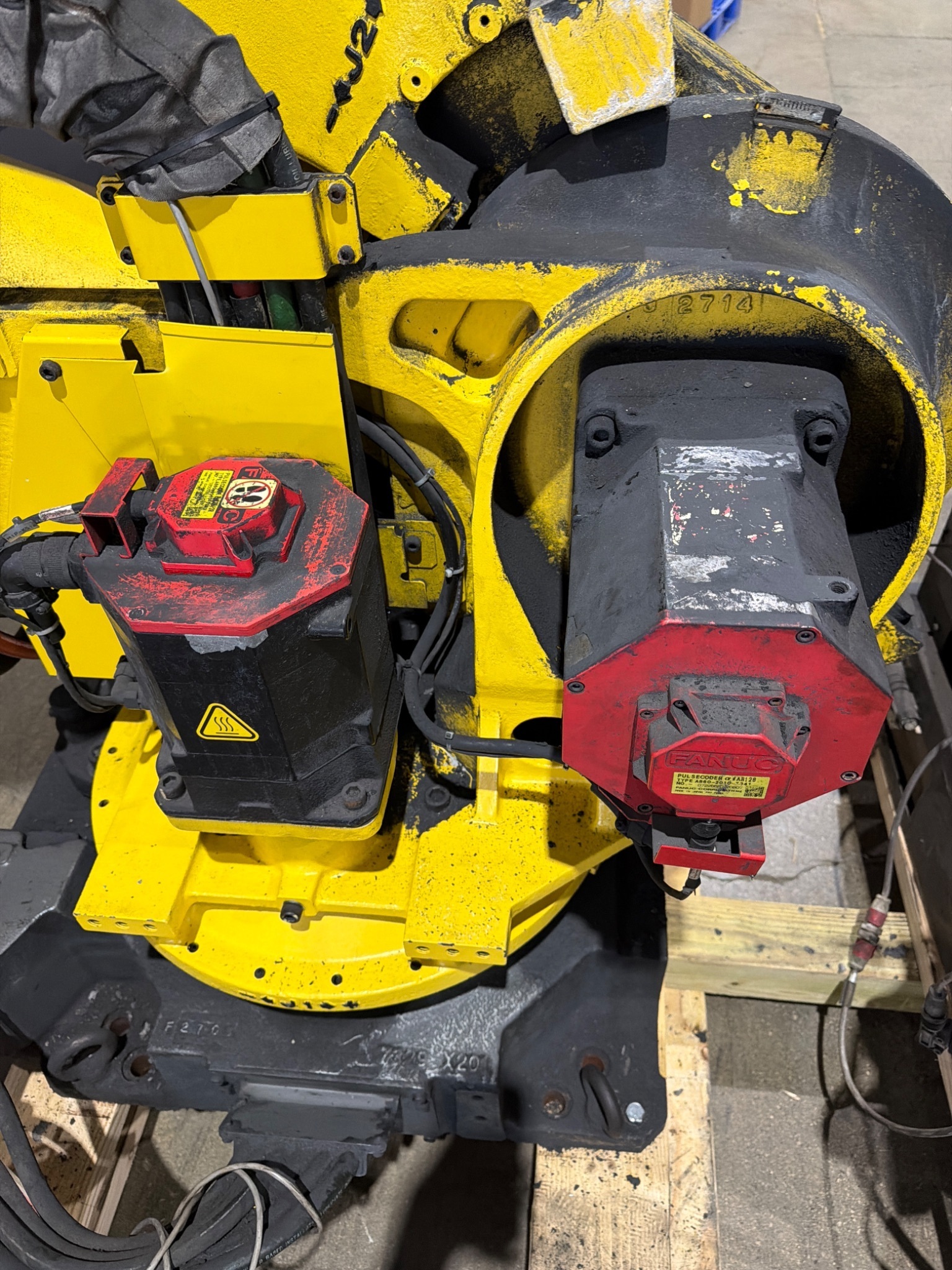 FANUC R-2000iB/210F Complete w/ R-30iB Controls USED 8