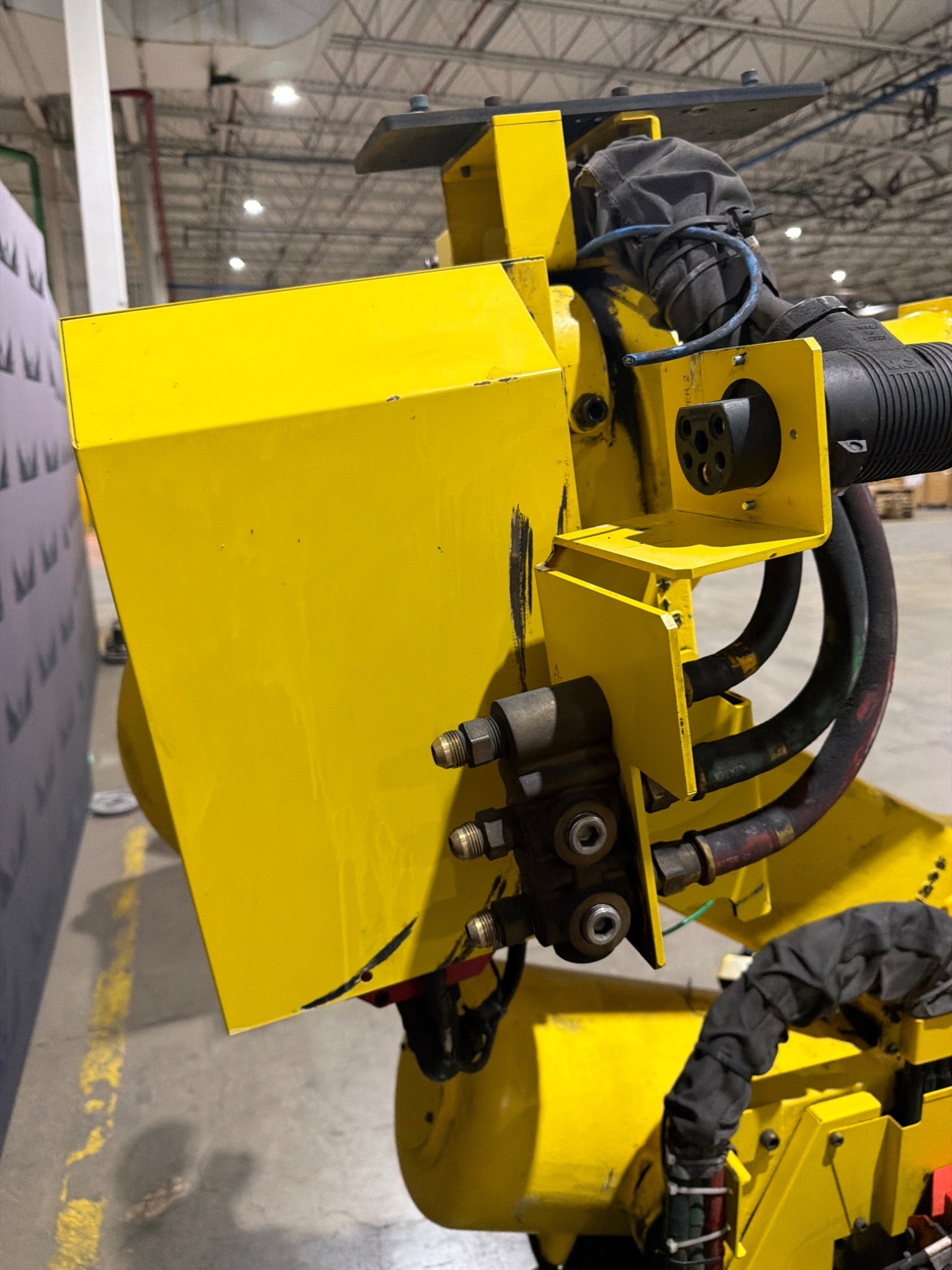 FANUC R-2000iB/210F Complete w/ R-30iB Controls USED 3