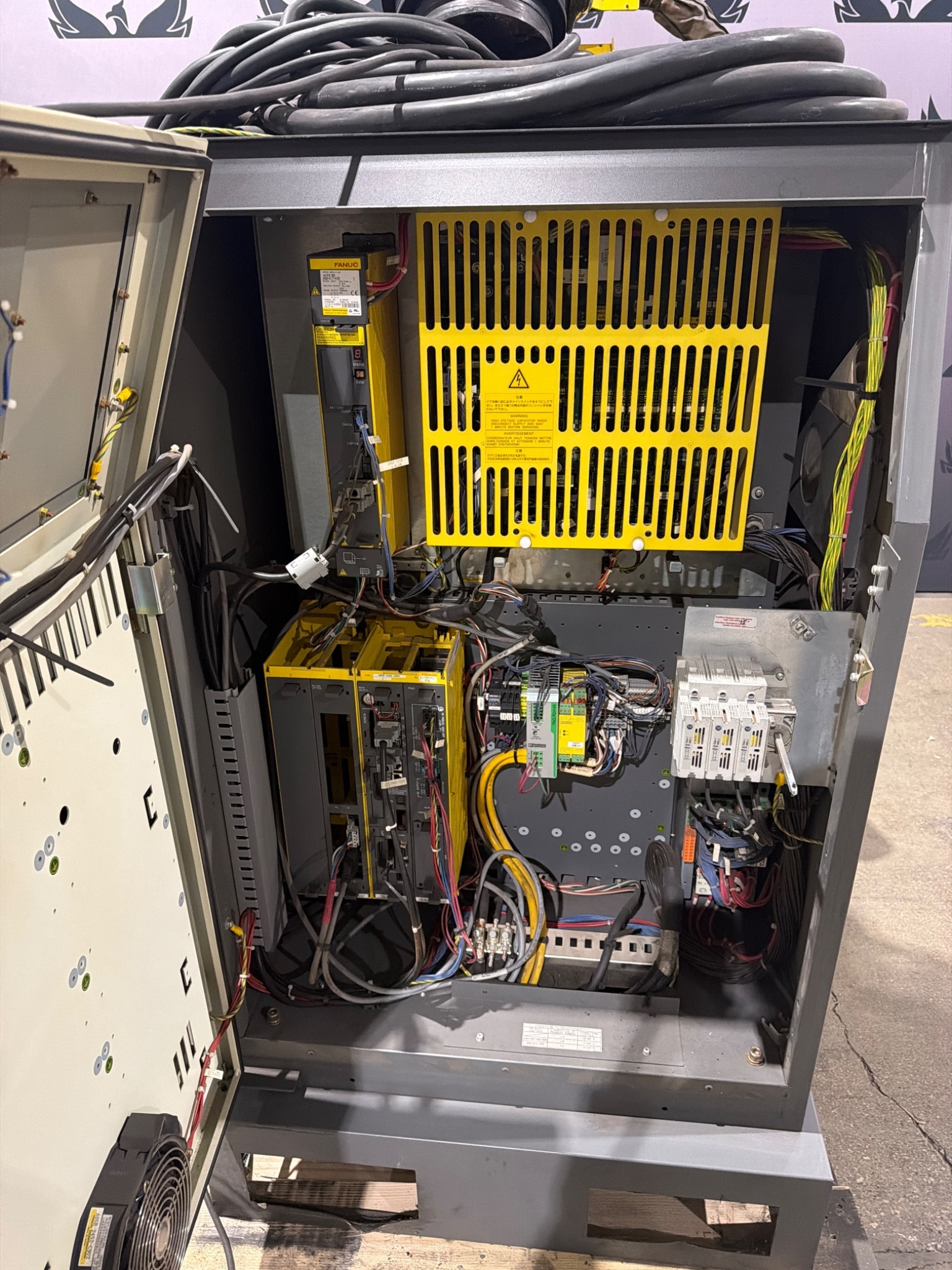 FANUC R-2000iB/210F Complete w/ R-30iB Controls USED 8