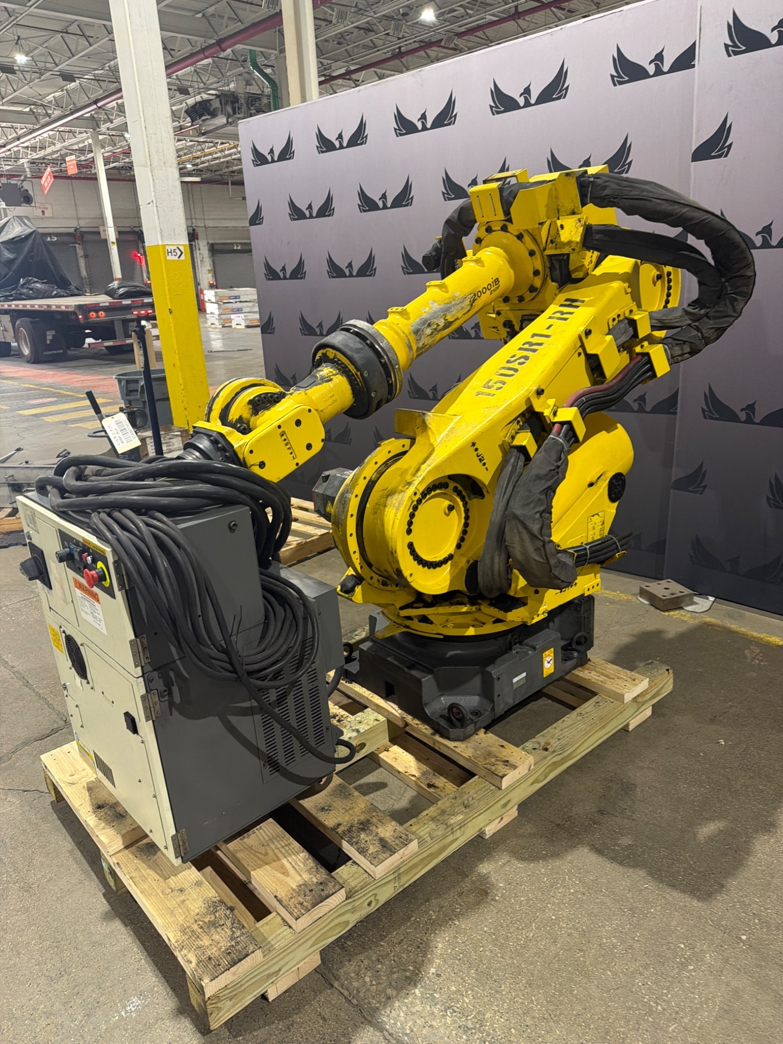 FANUC R-2000iB/210F Complete w/ R-30iB Controls USED 1